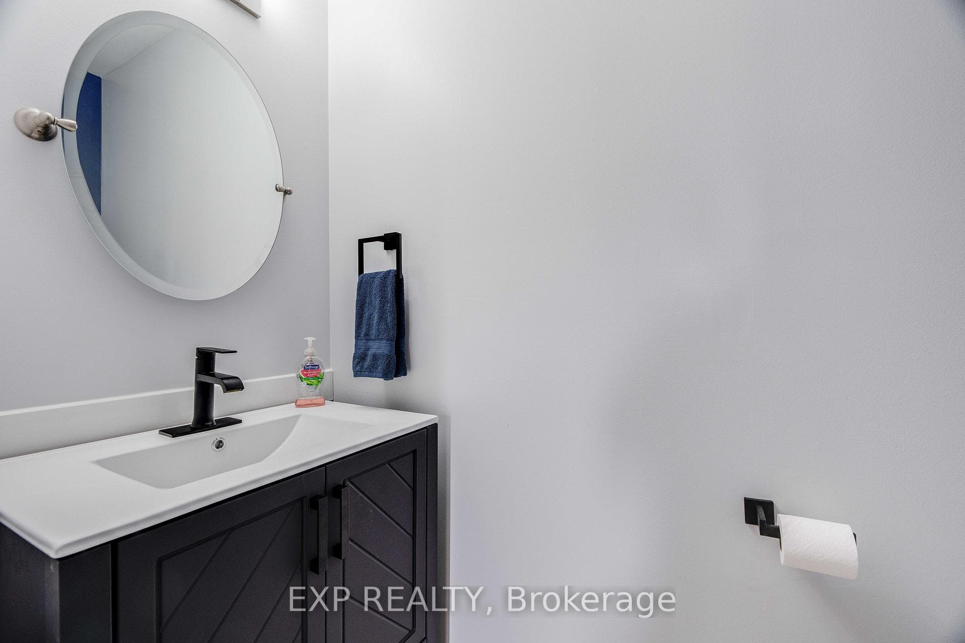 4 Primrose Drive photo 7