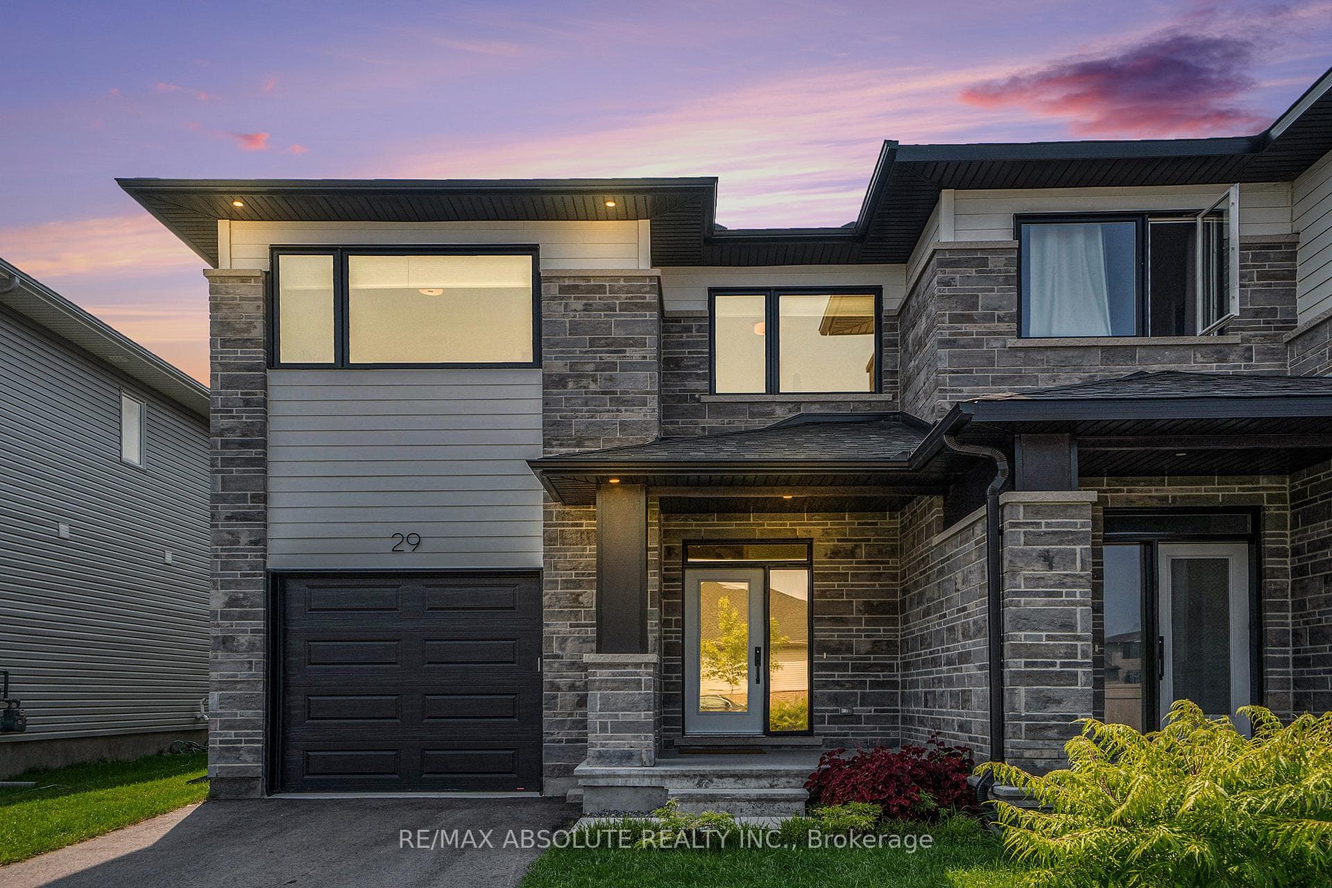 29 Mac Beattie Drive photo 2