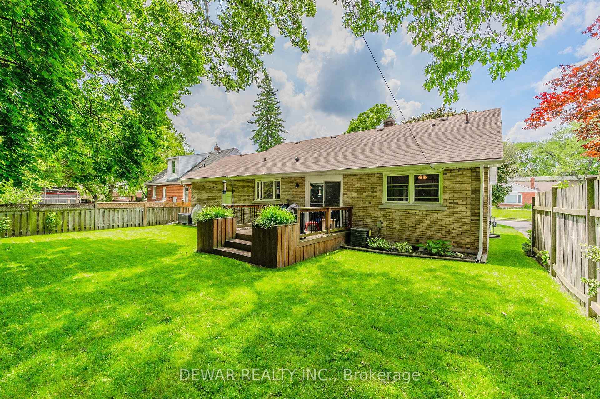 13 Christopher Drive photo 35