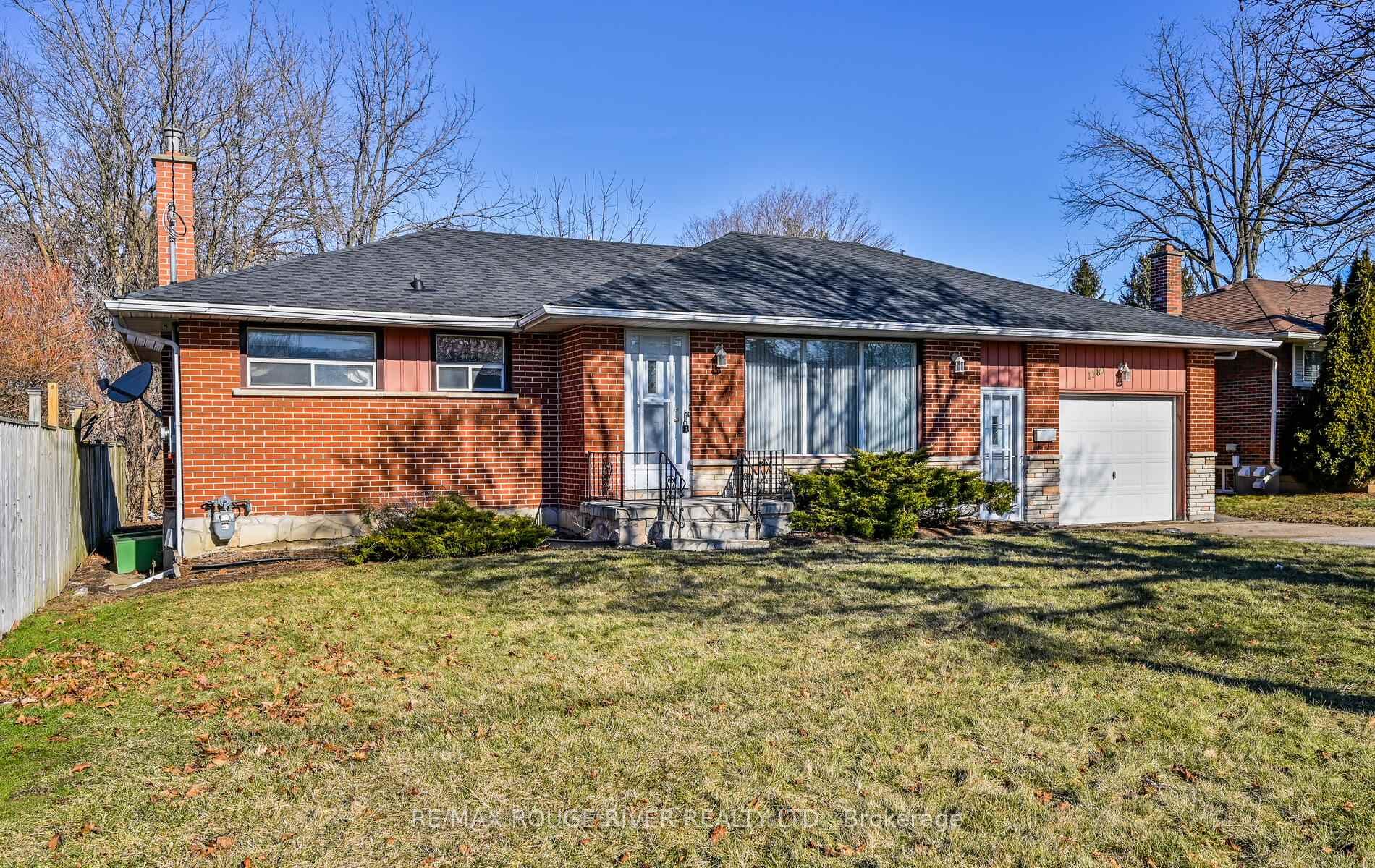 1180 Belvedere Avenue photo 2