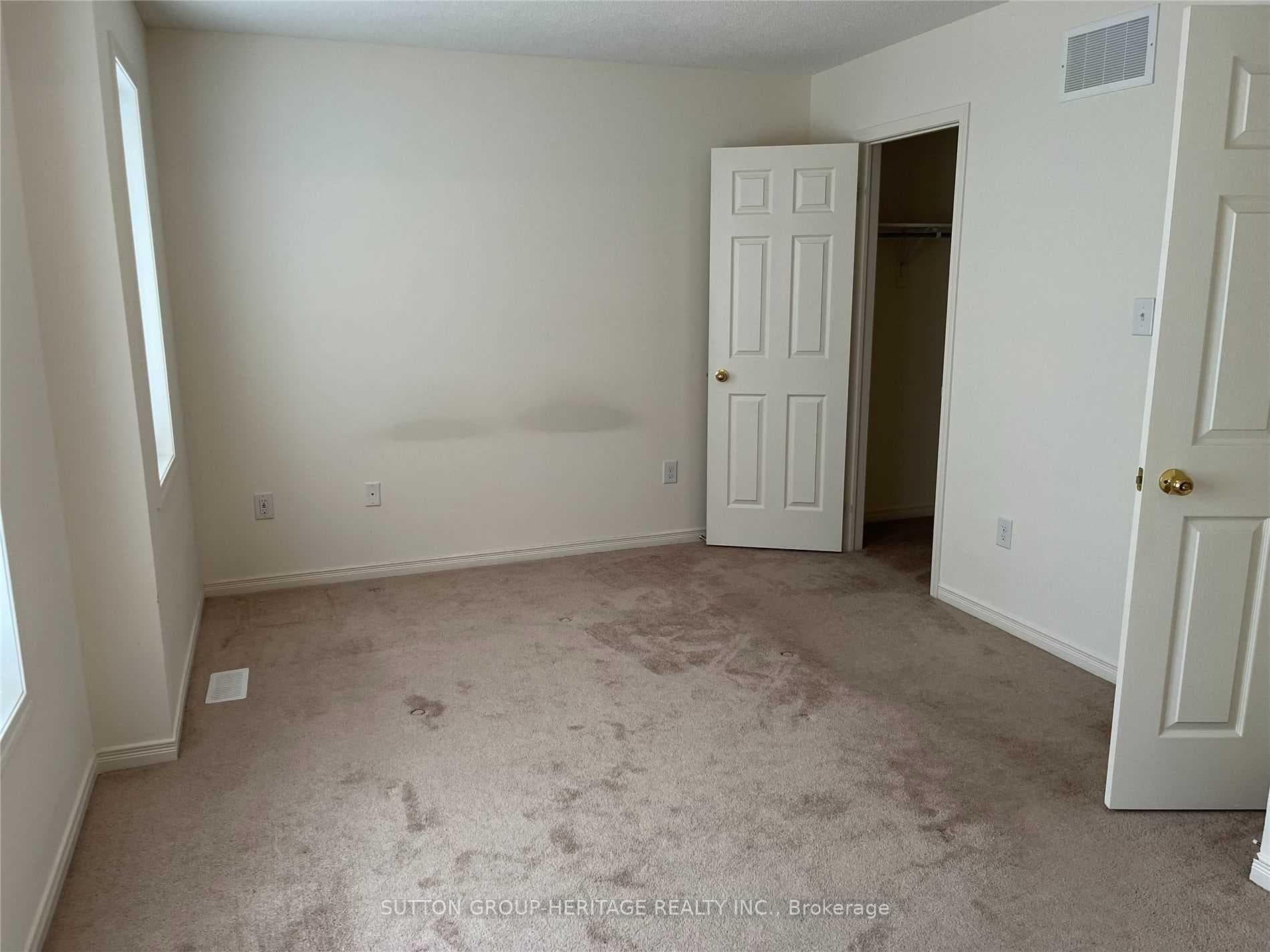 19 Devineridge Avenue photo 4