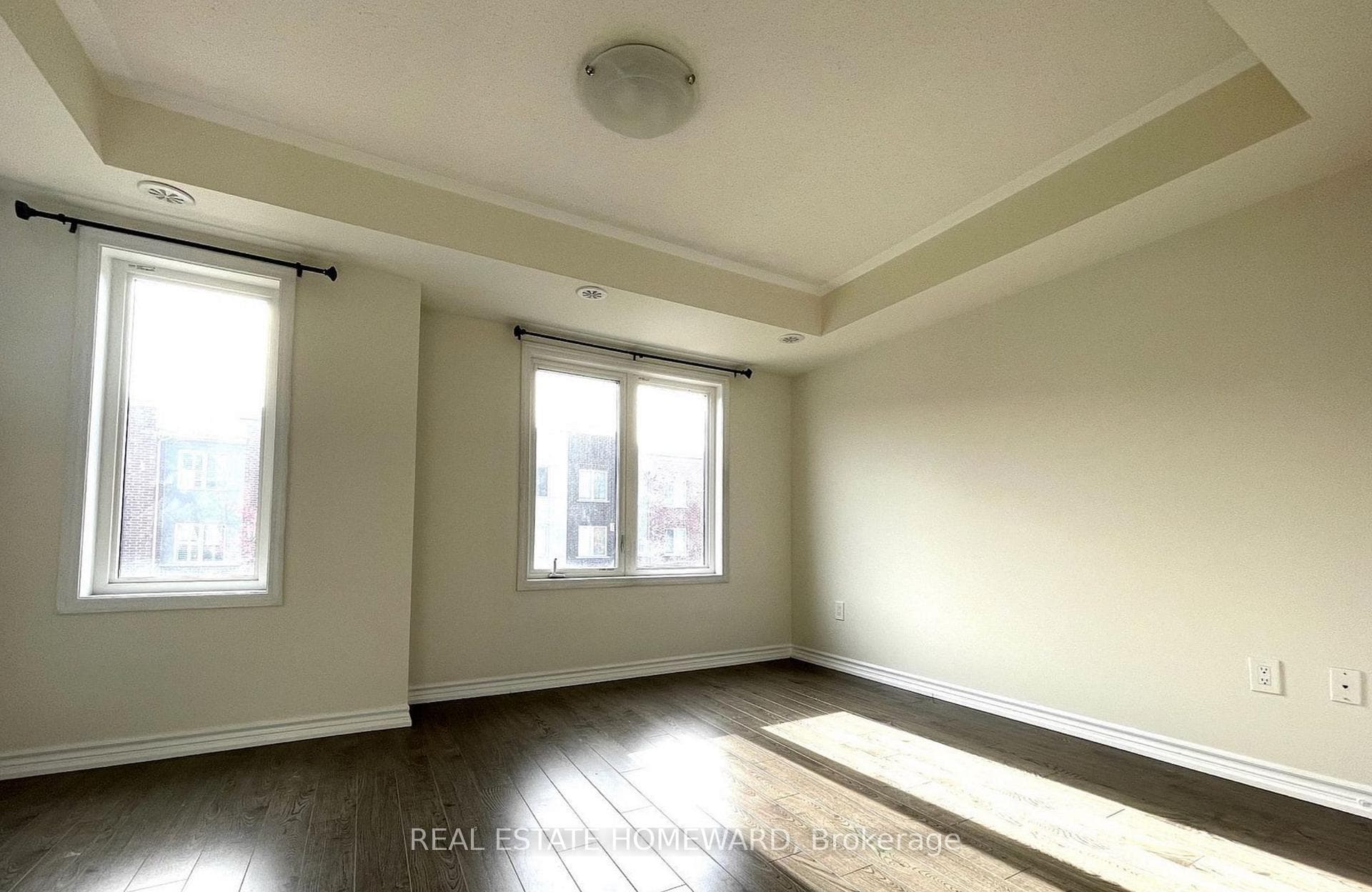 45 Heron Park Place Unit 11 photo 8