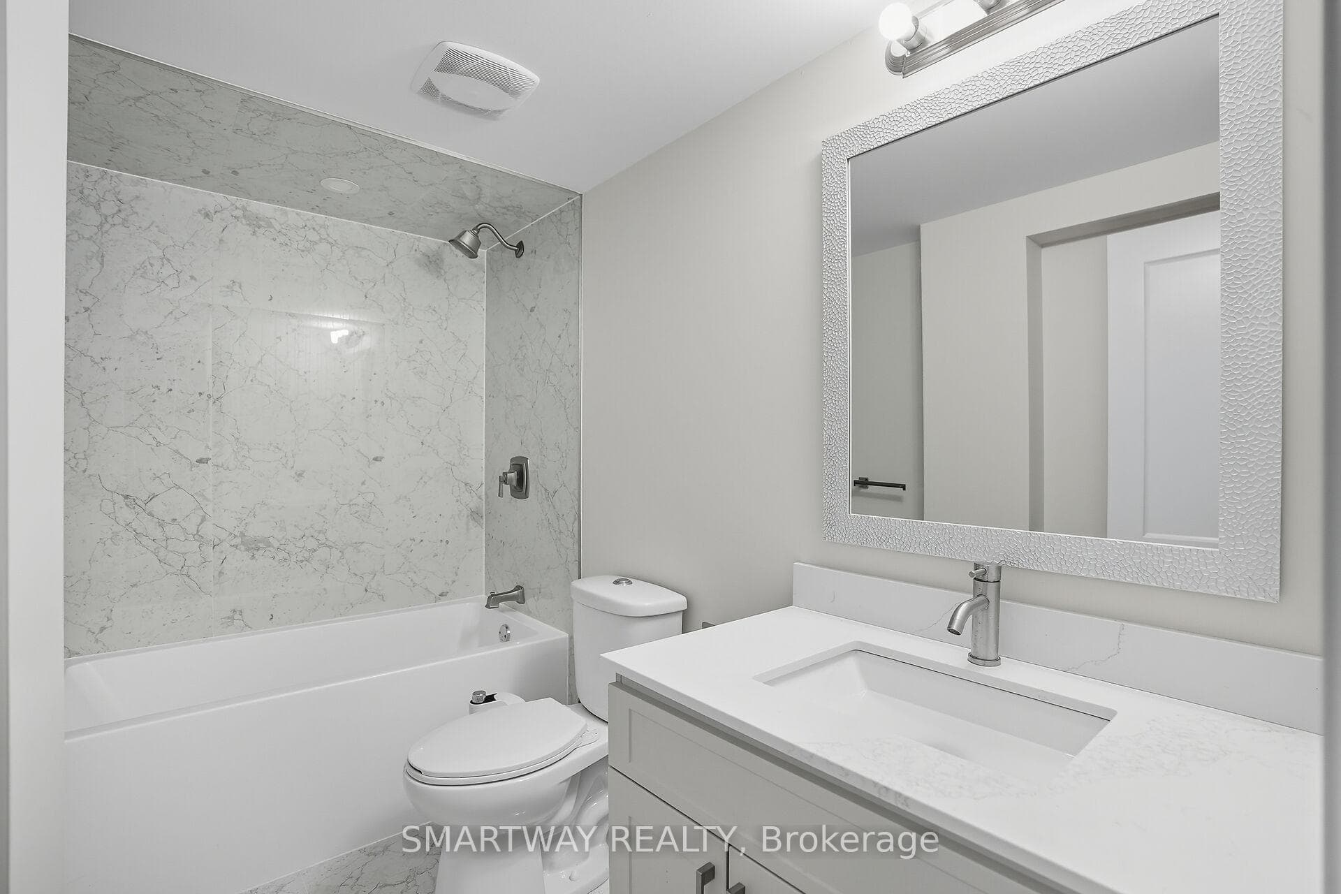 633 Donegal Drive photo 36