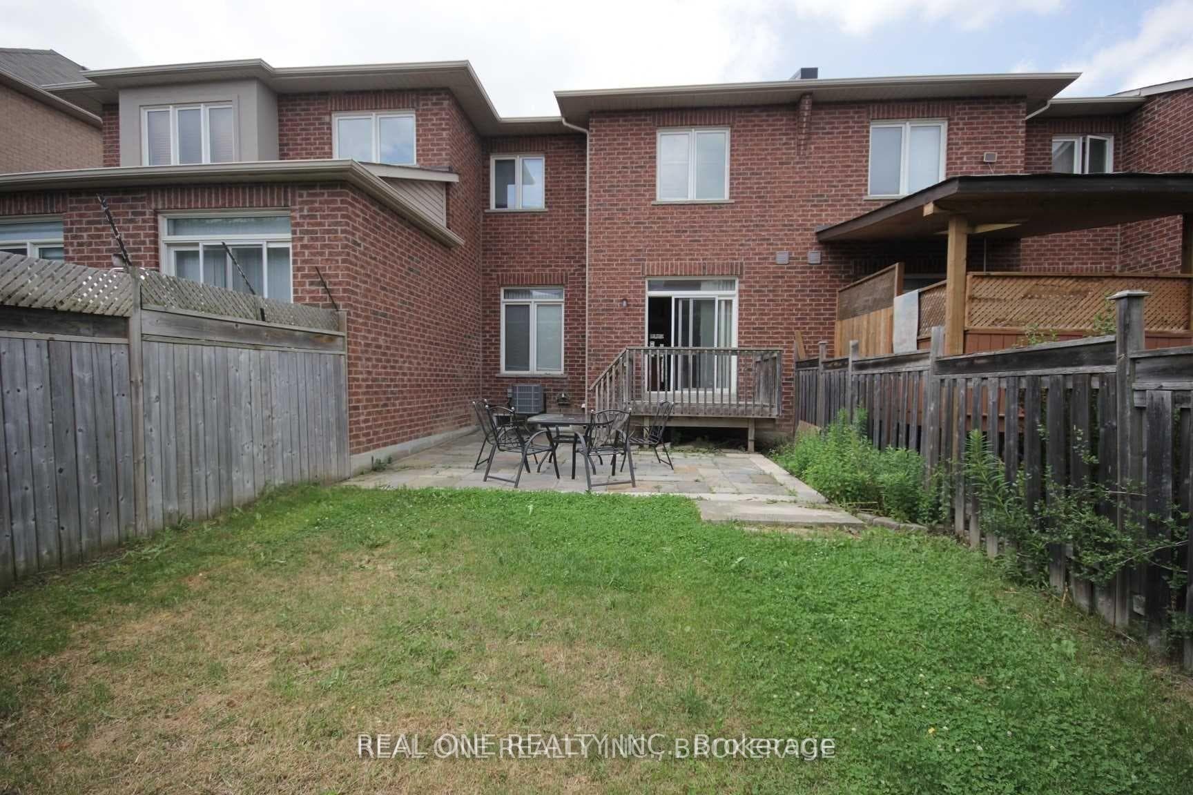 116 Mistywood Crescent photo 30