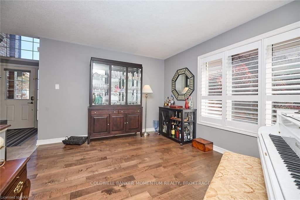 8897 KUDLAC Street photo 17