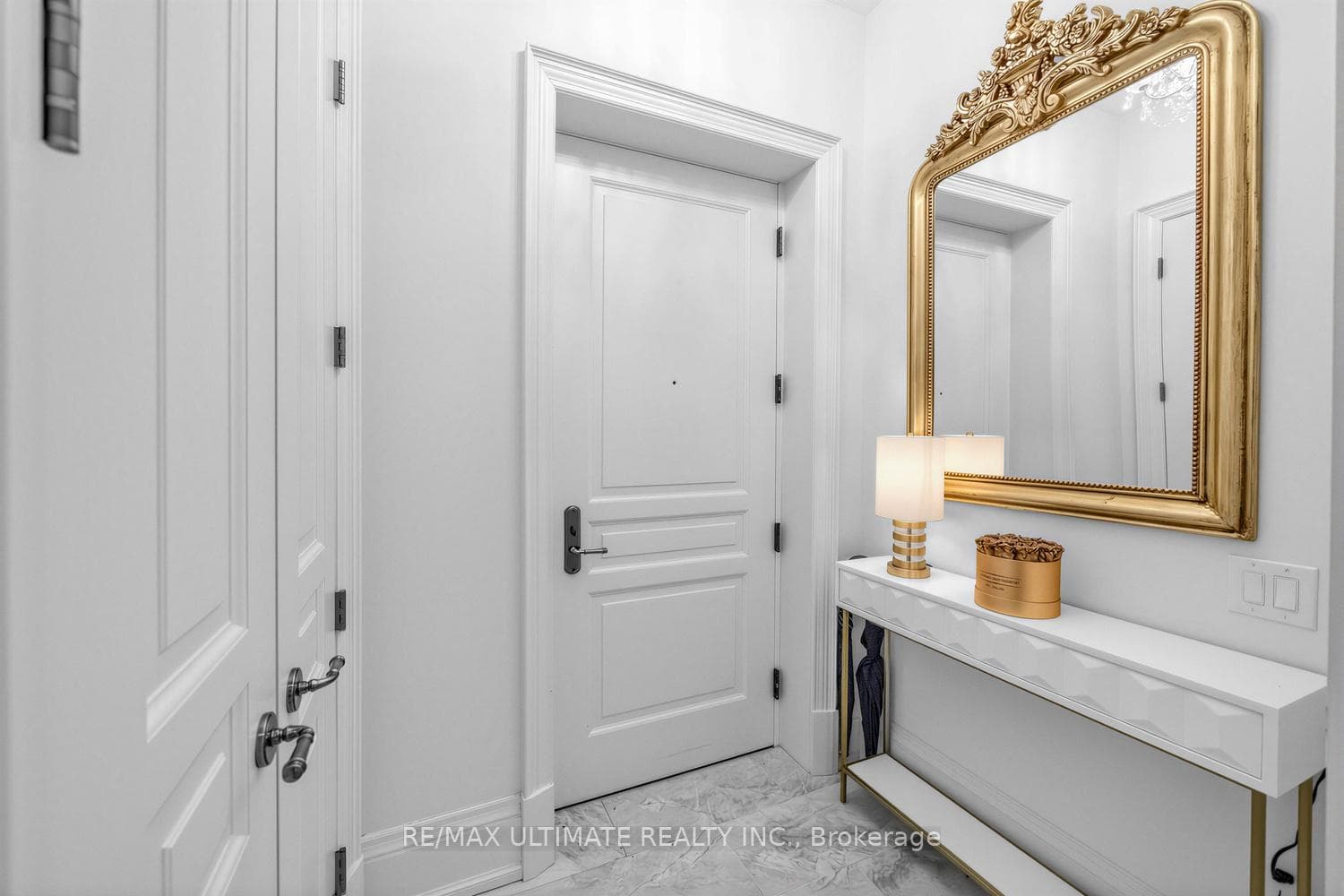 133 Hazelton Avenue Unit 202 photo 8
