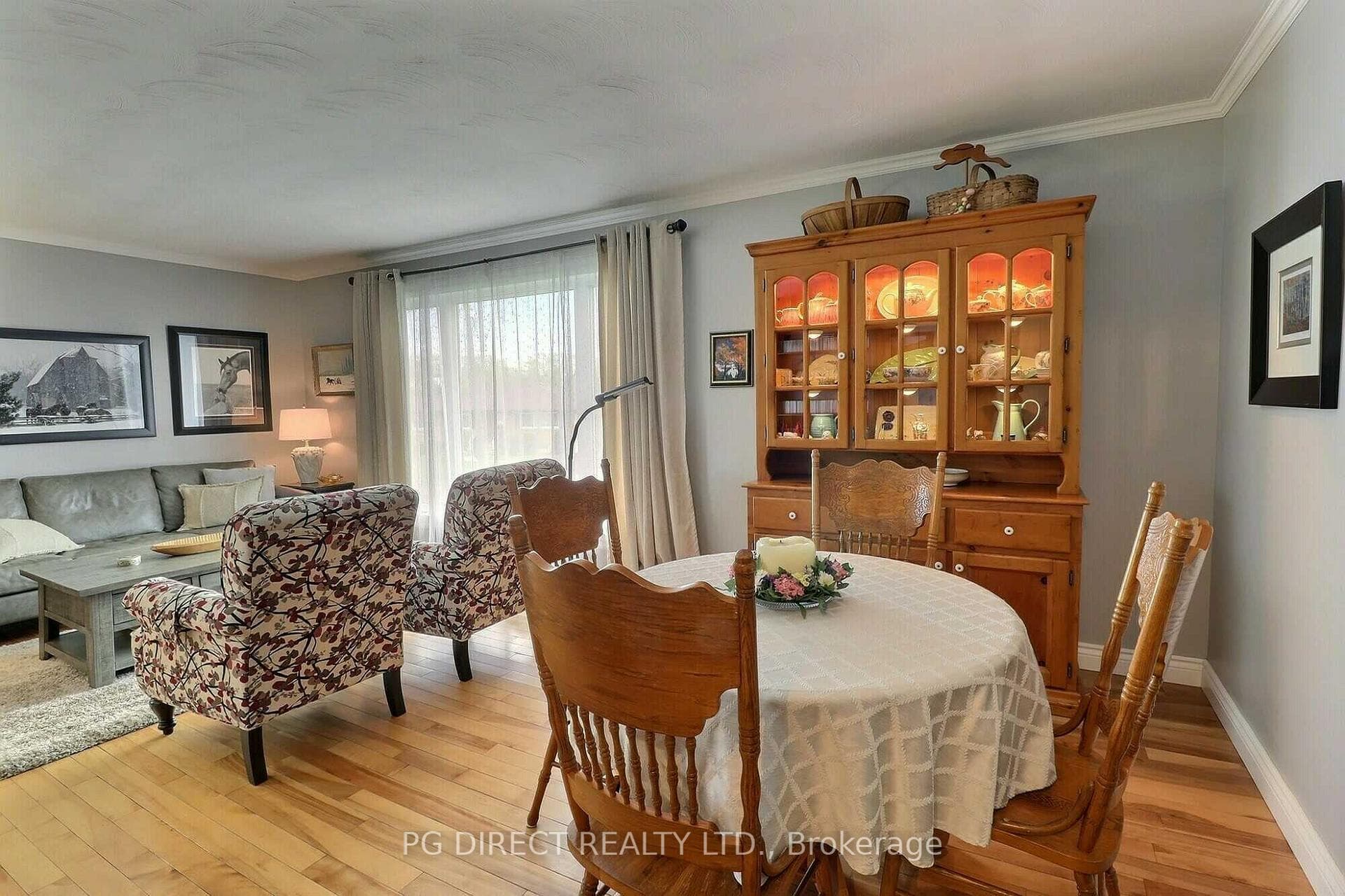 19 Manor Drive photo 8