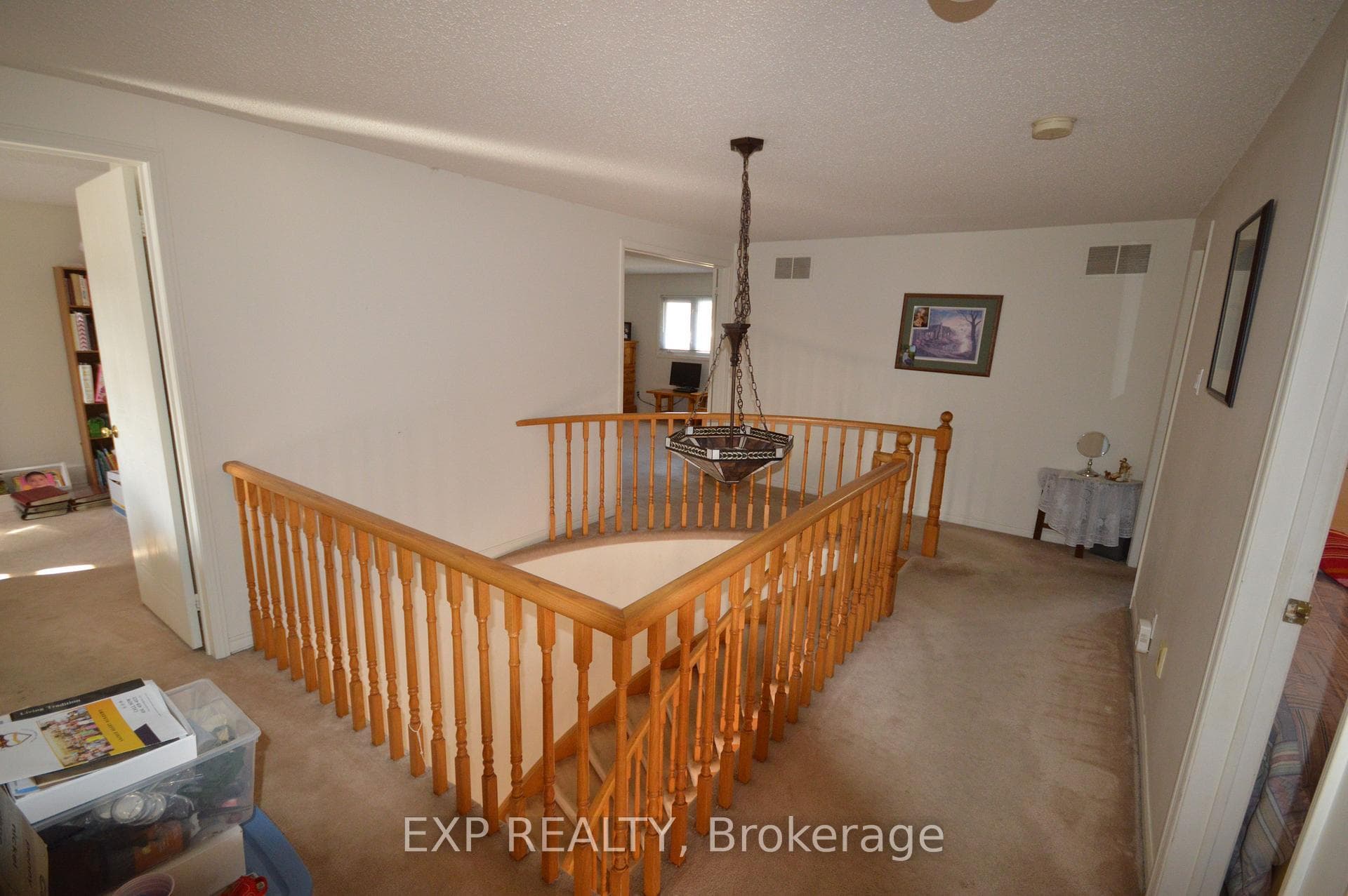 33 Love Crescent photo 28