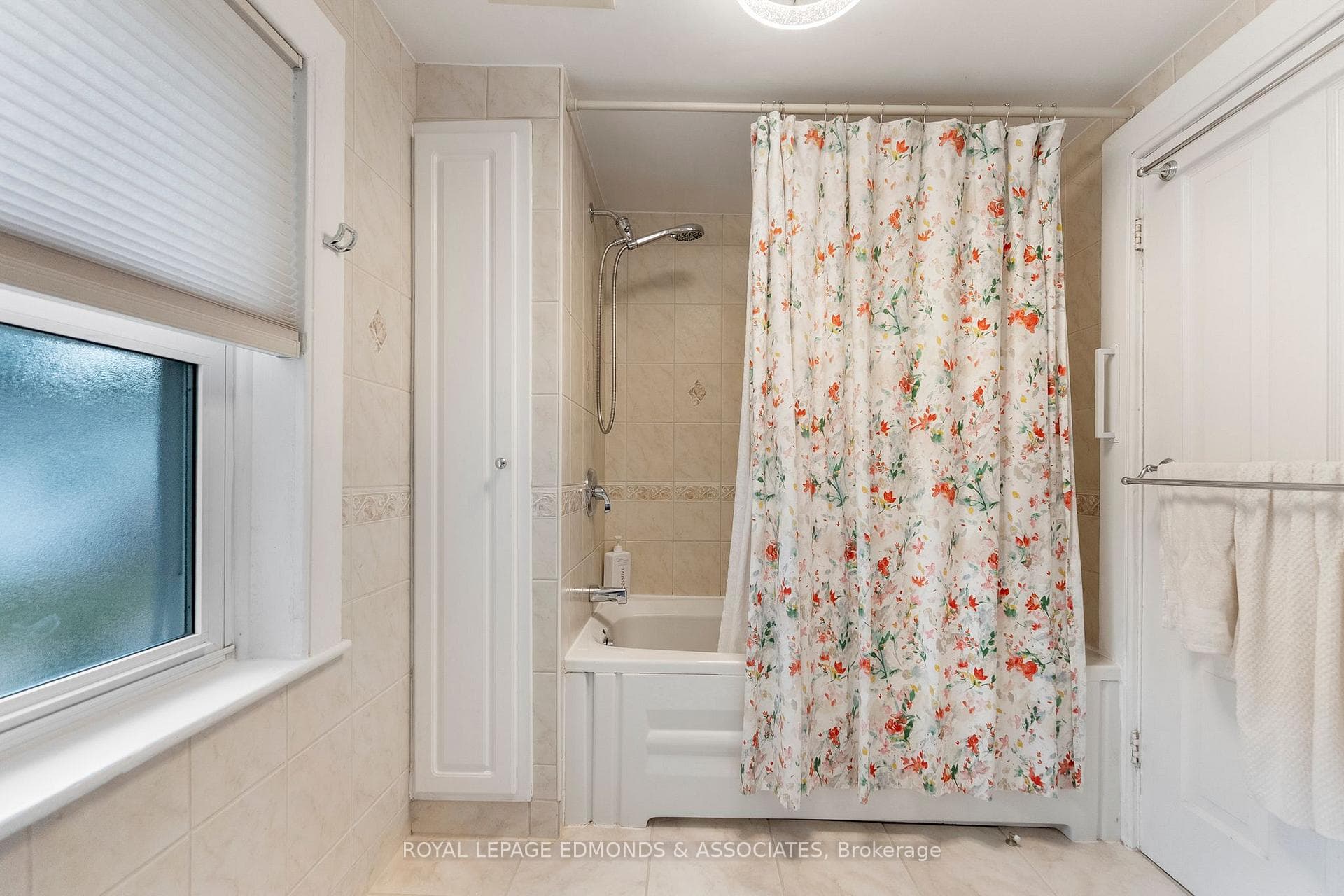 214 Fraser Street photo 19