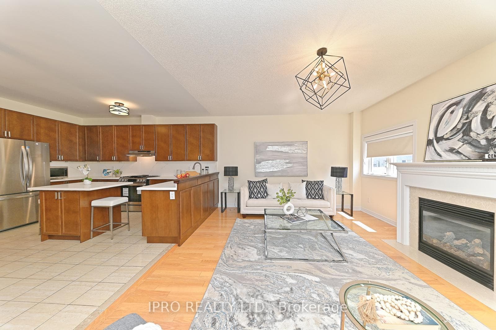 2450 Greenwich Drive photo 14