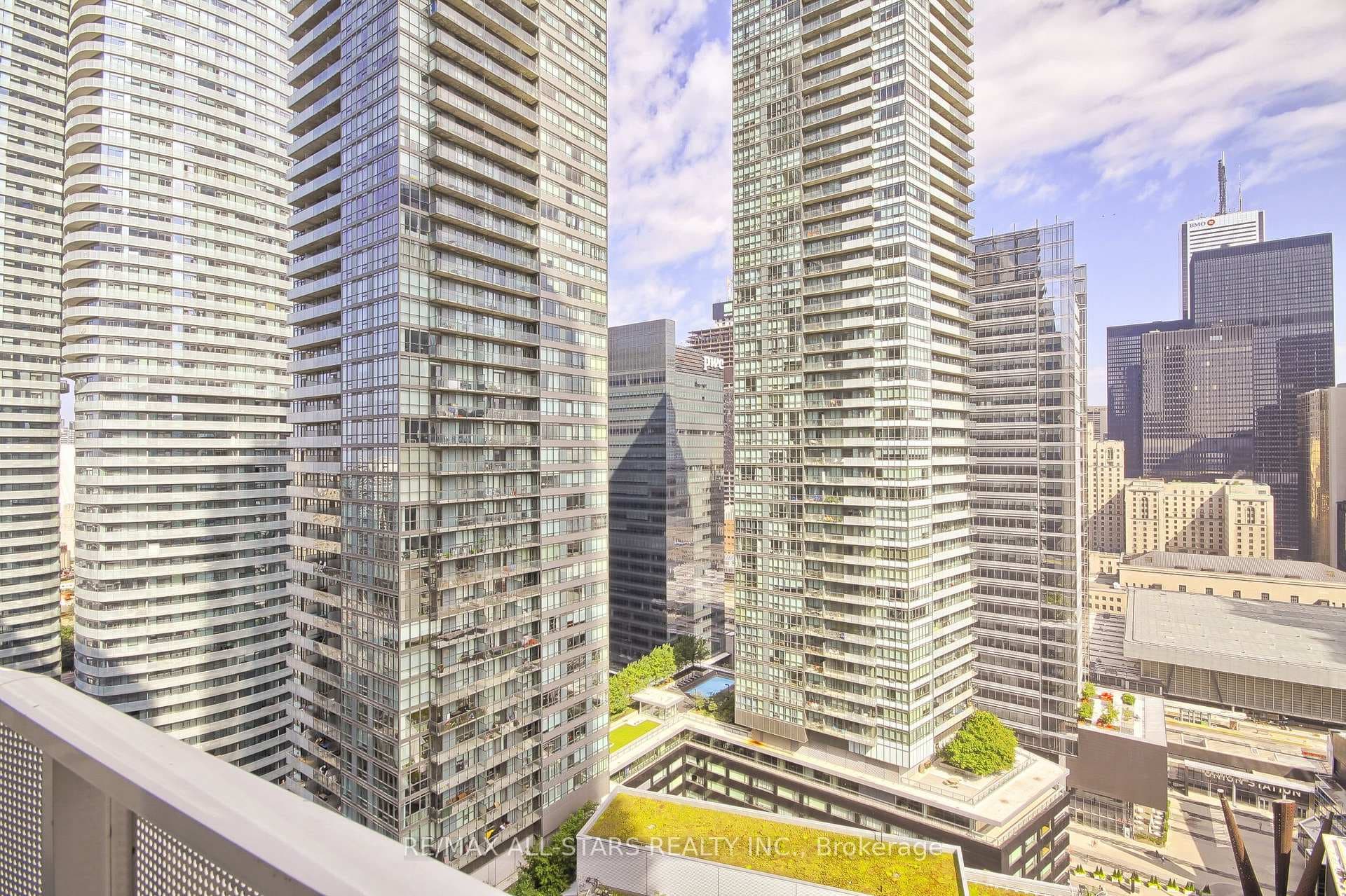 100 Harbour Street Unit 2803 photo 28