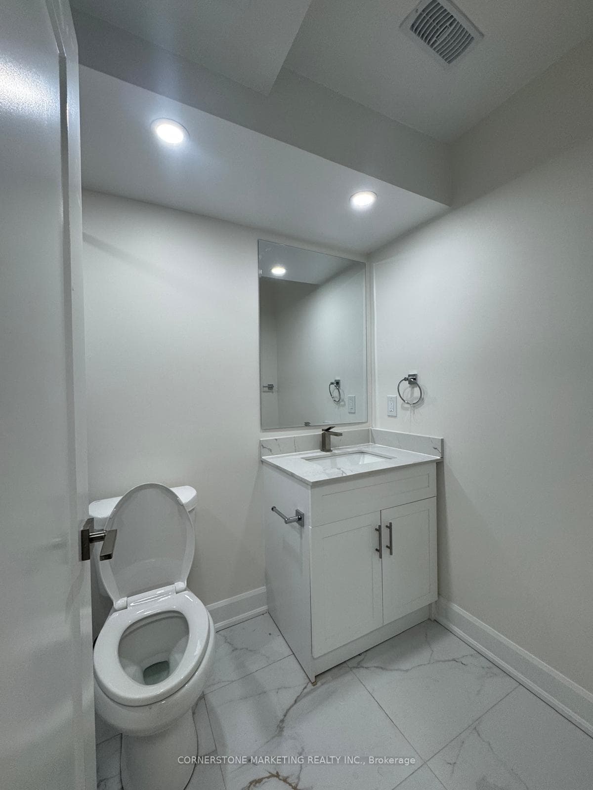 59 Melville (Upper Level) Avenue photo 11