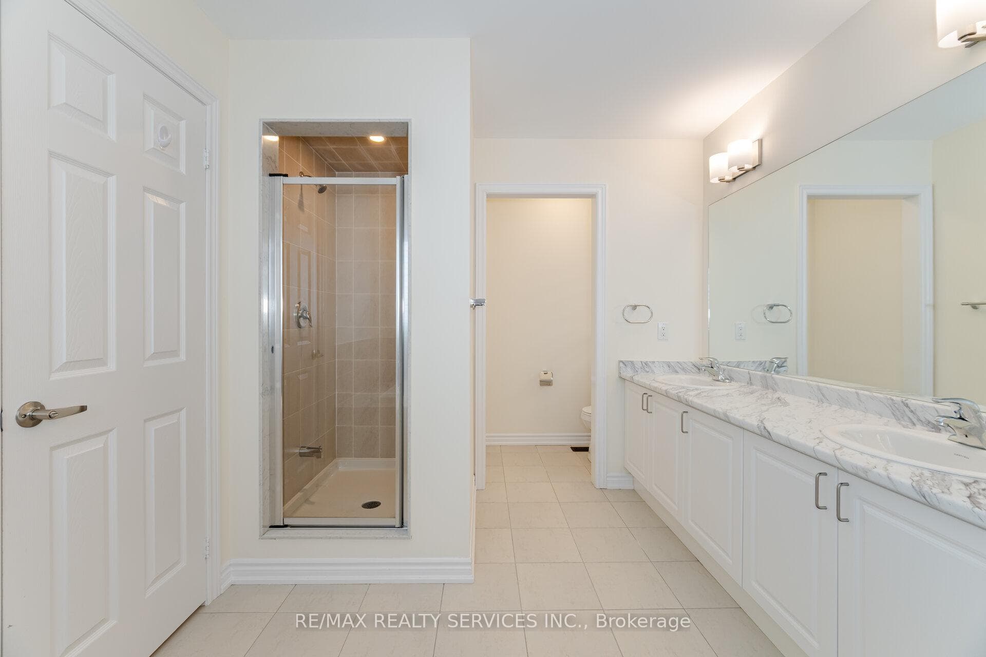 37 Royal Fern Crescent photo 20