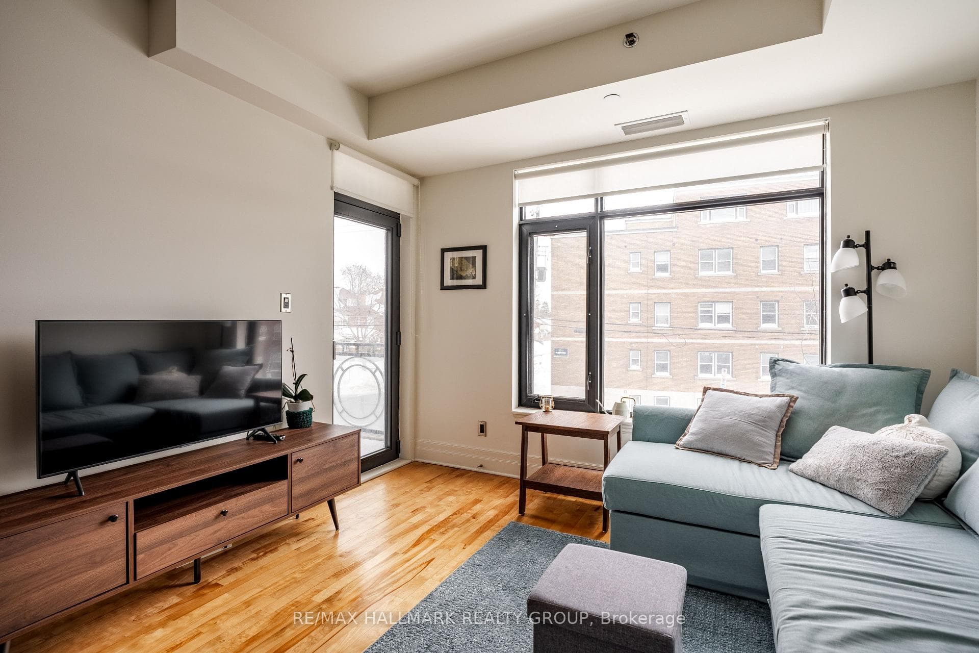 808 Bronson Avenue Unit 203 photo 20