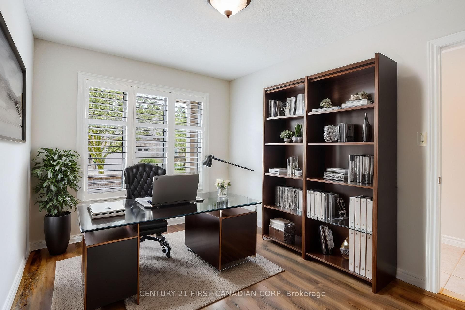 620 Thistlewood Drive Unit 24 photo 19
