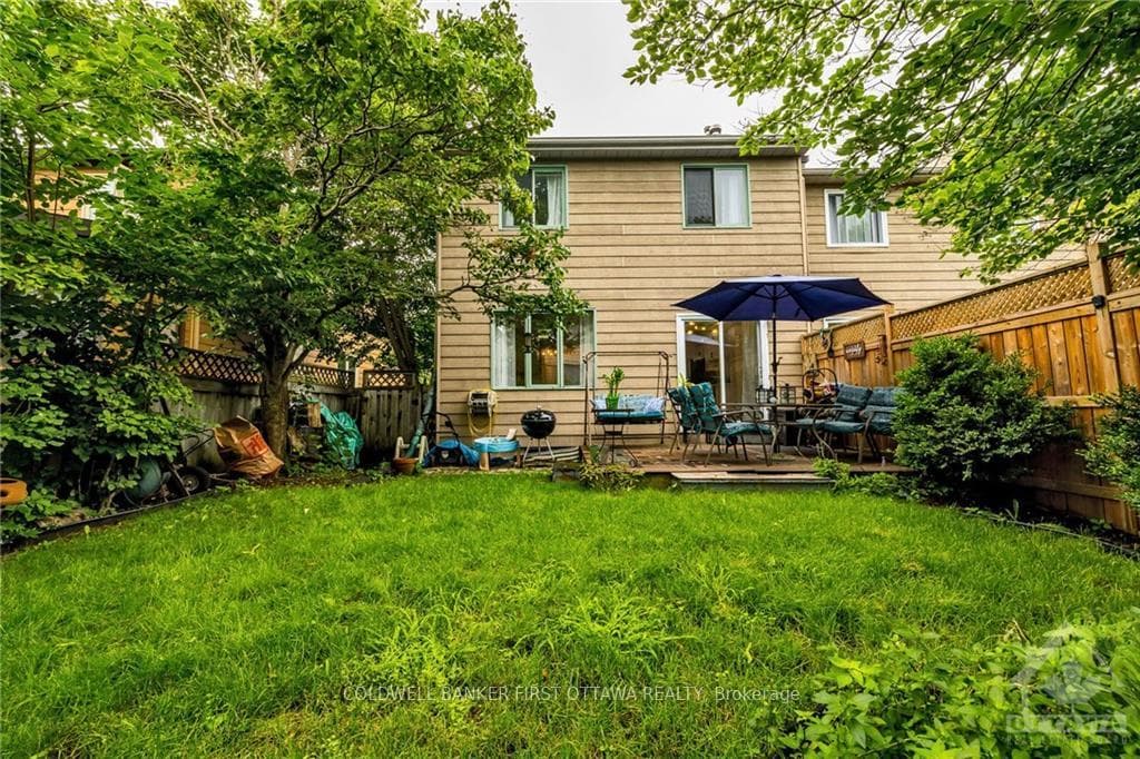 76 WATERTON Crescent photo 28