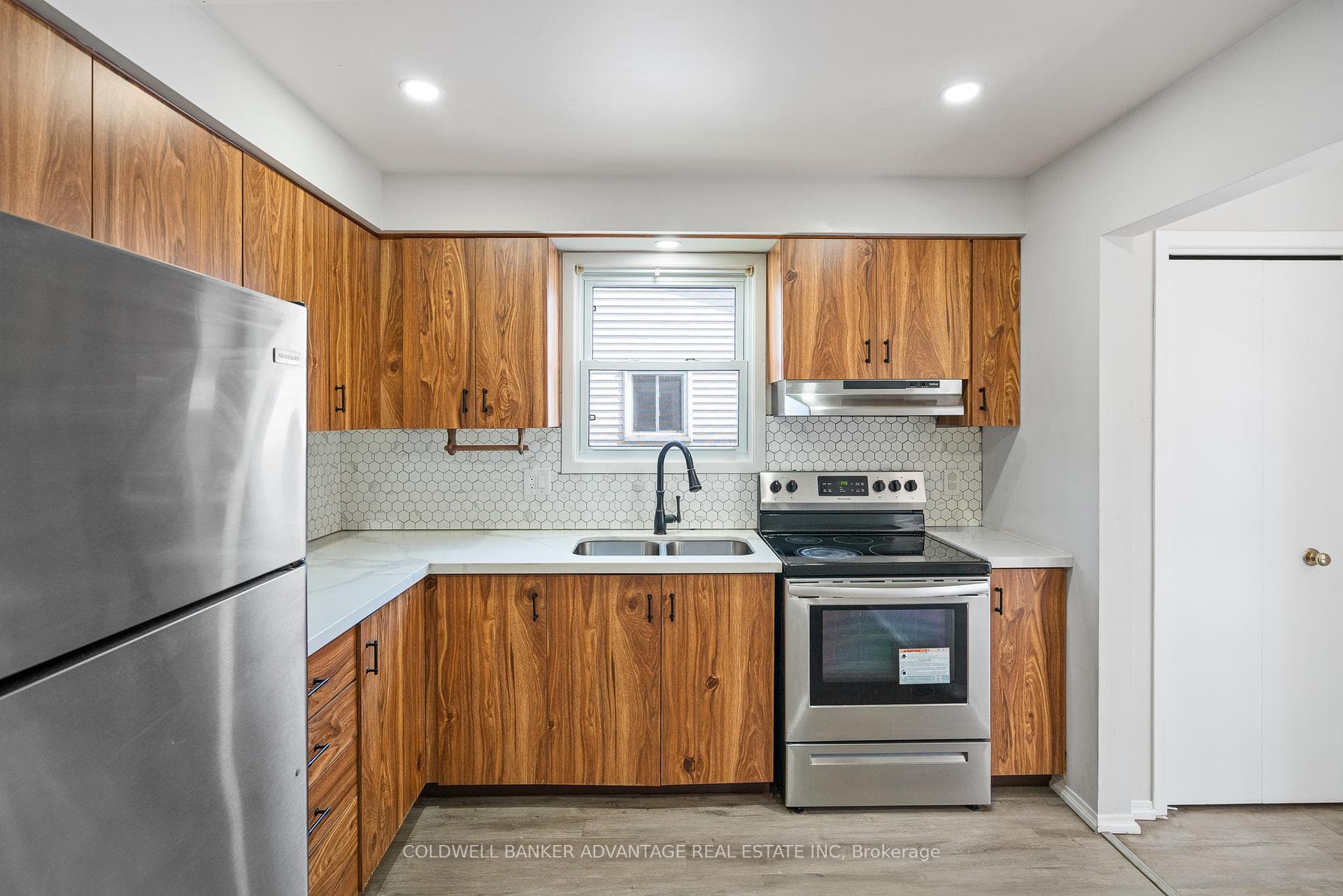 168 Windsor Street photo 13
