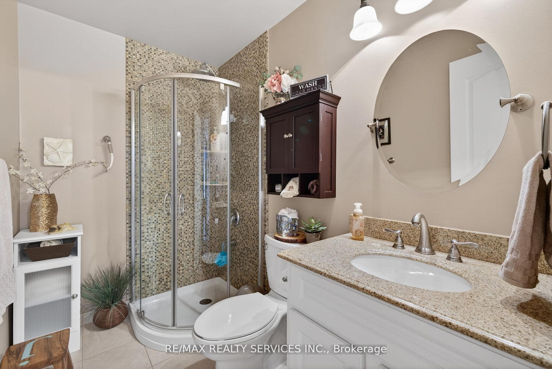 64 Gardenia Way photo 32