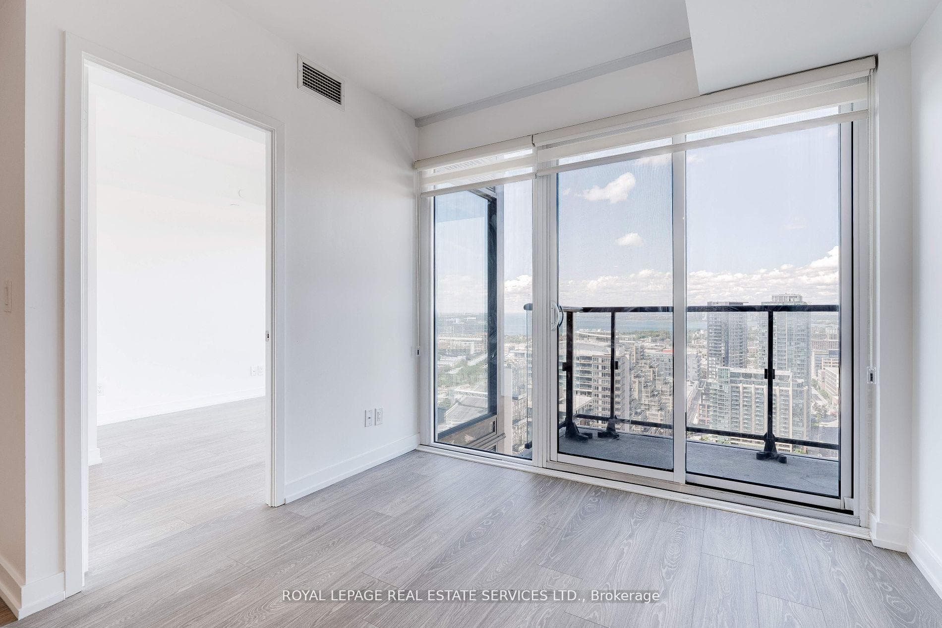 19 Western Battery Road Unit 3508 photo 15