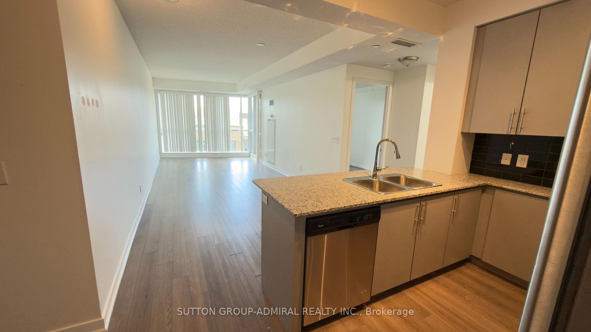 60 Berwick Avenue Unit 412 photo 8