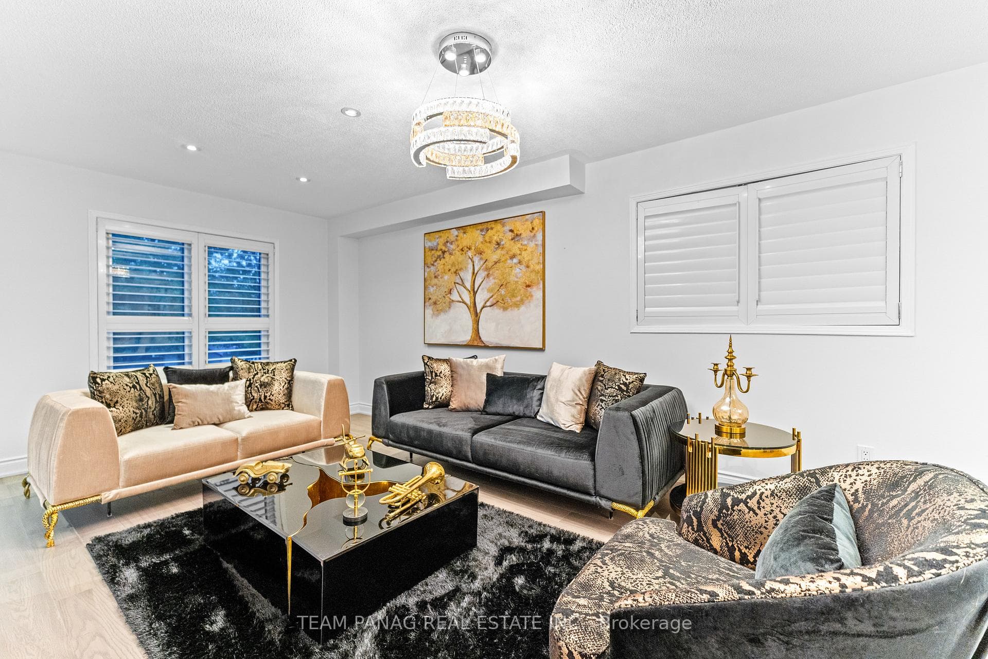 5358 Flatford Road photo 8
