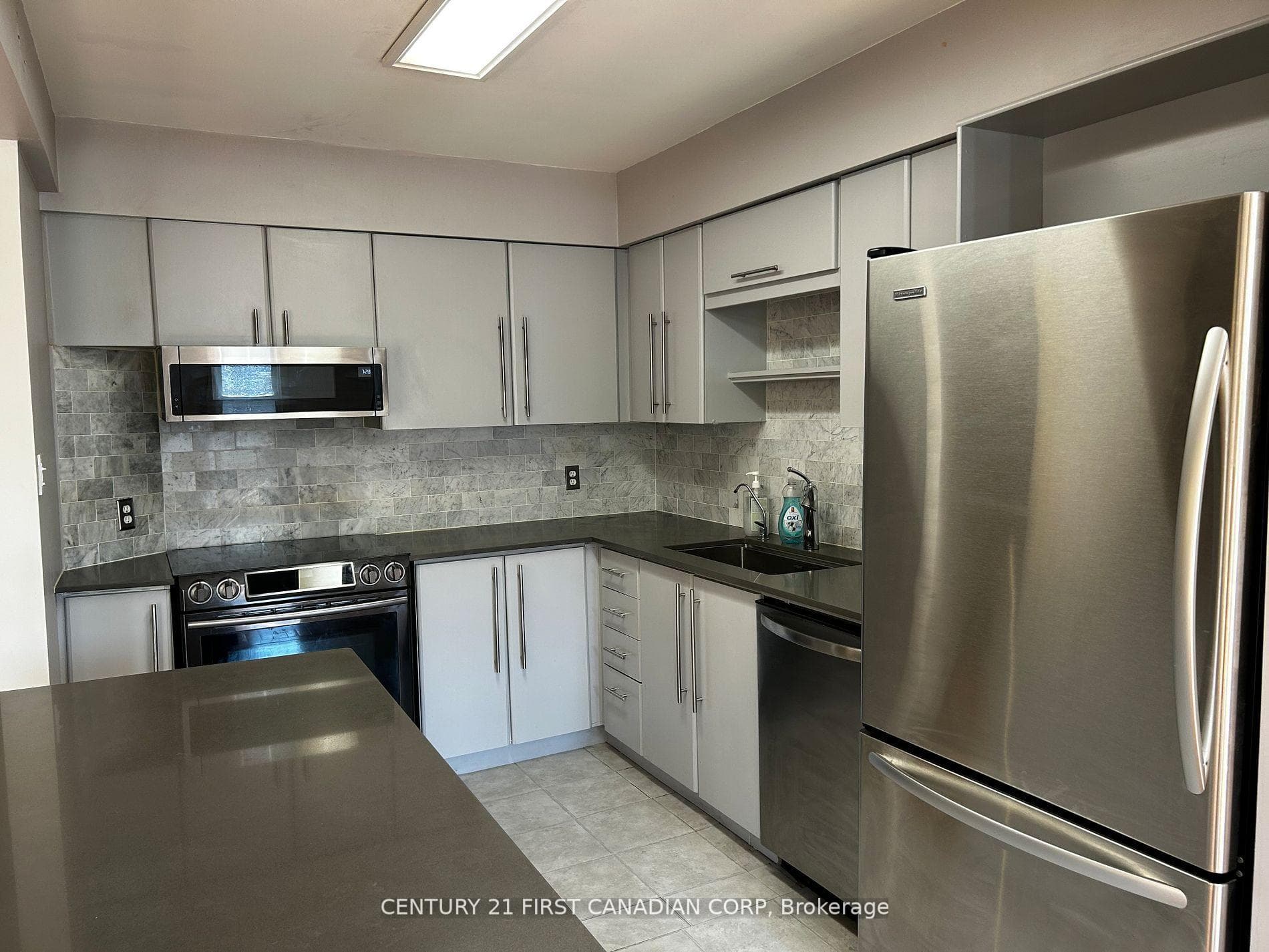 1199 Hamilton Road Unit 4 photo 10