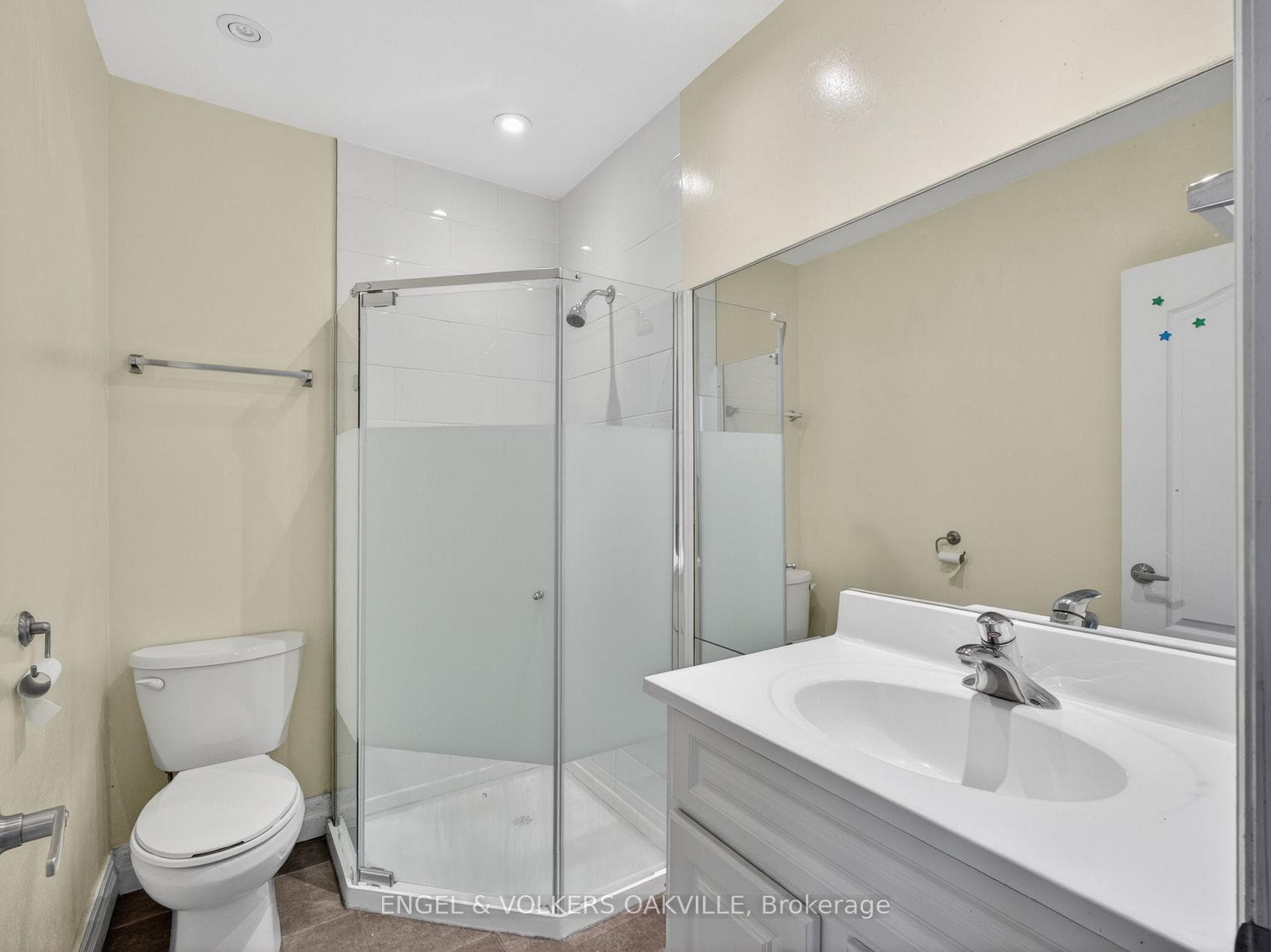 84 Reynolds Street Unit 2 photo 16