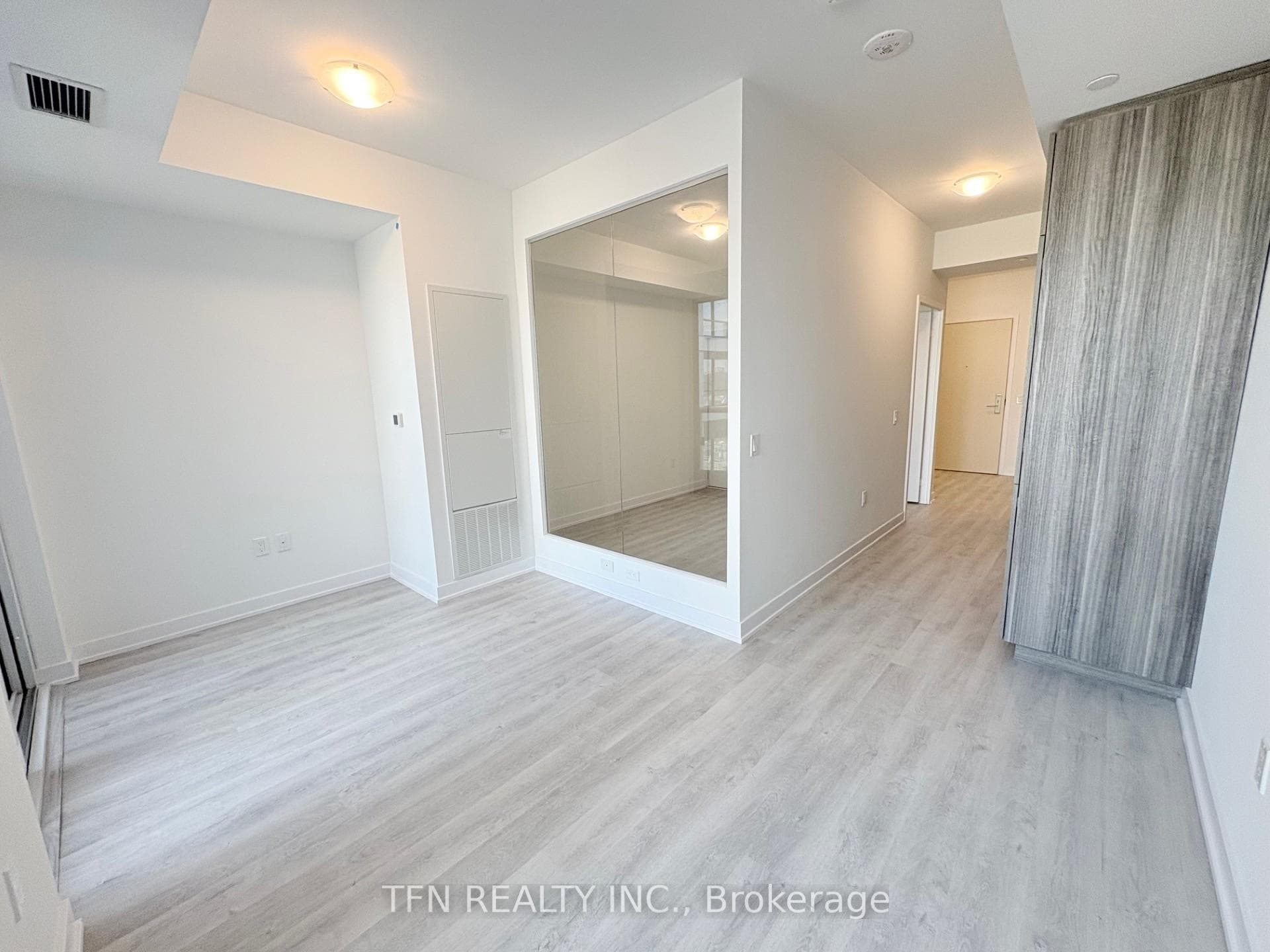 15 Richardson Street Unit 610 photo 6