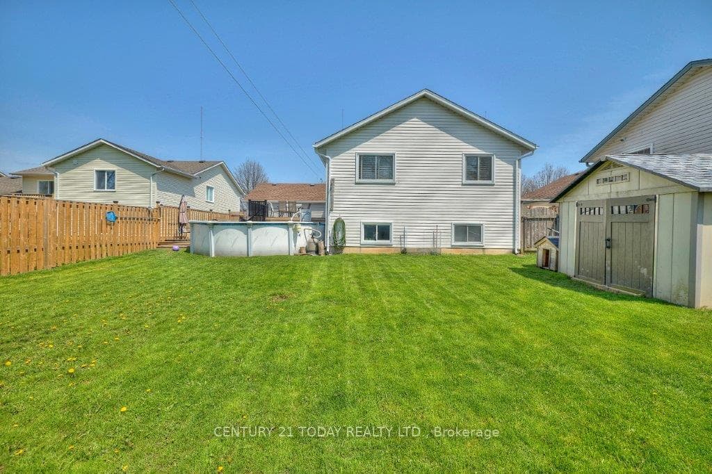 825 Woodside Court photo 28