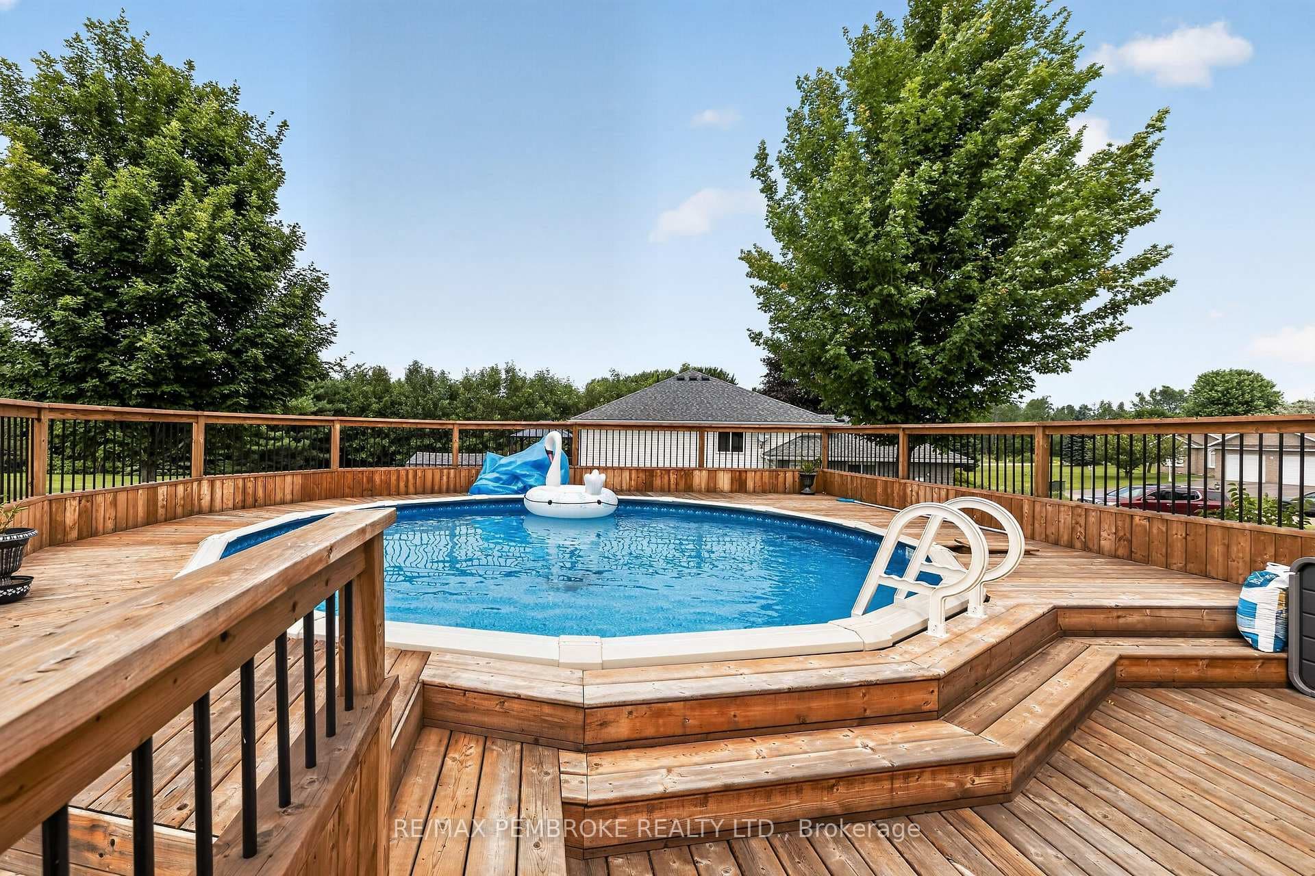 9 Heron Drive photo 41