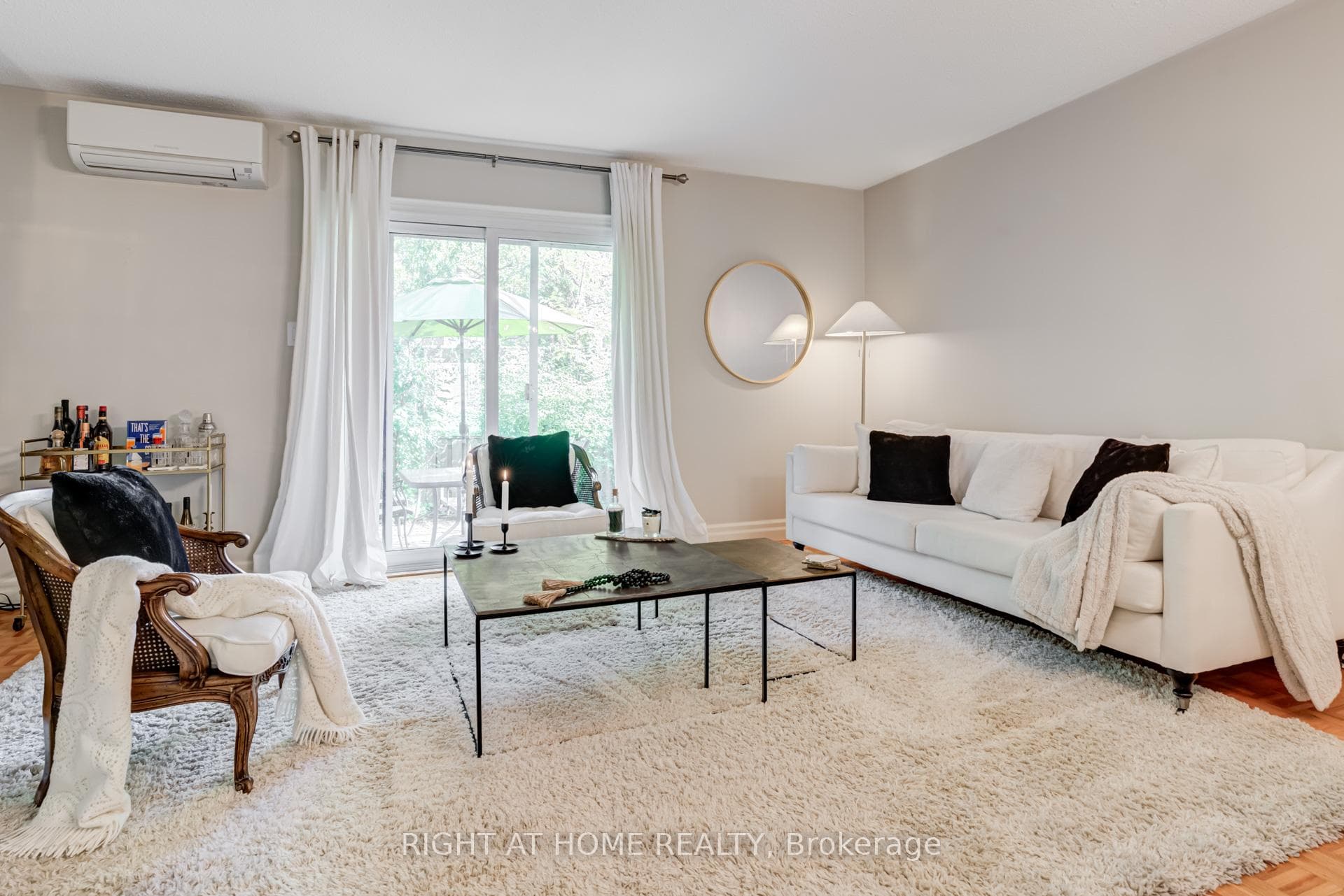 2067 Marine Drive Unit 9 photo 8
