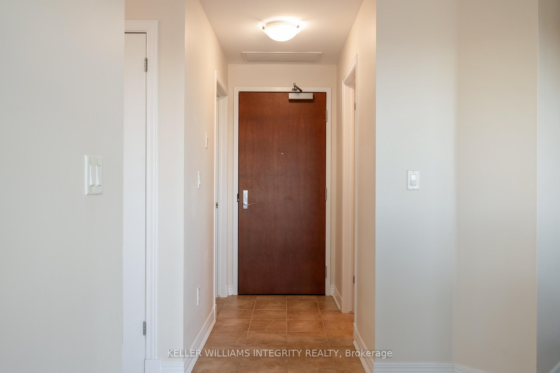 905 Beauparc Private Unit 219 photo 5