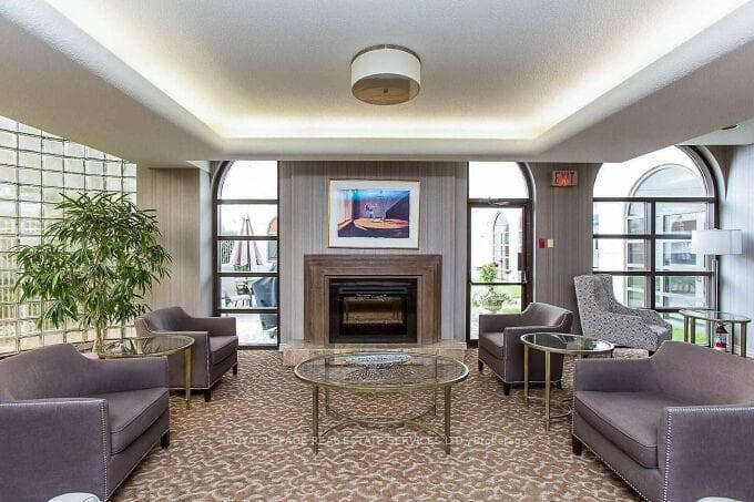 1 Aberfoyle Crescent Unit 1109 photo 7