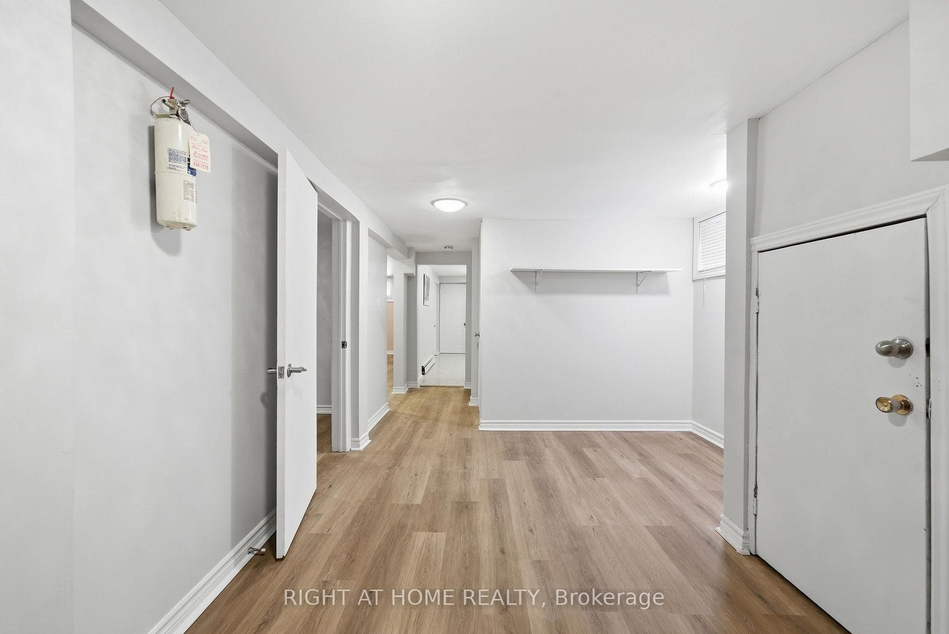 708 Carnegie Avenue photo 3