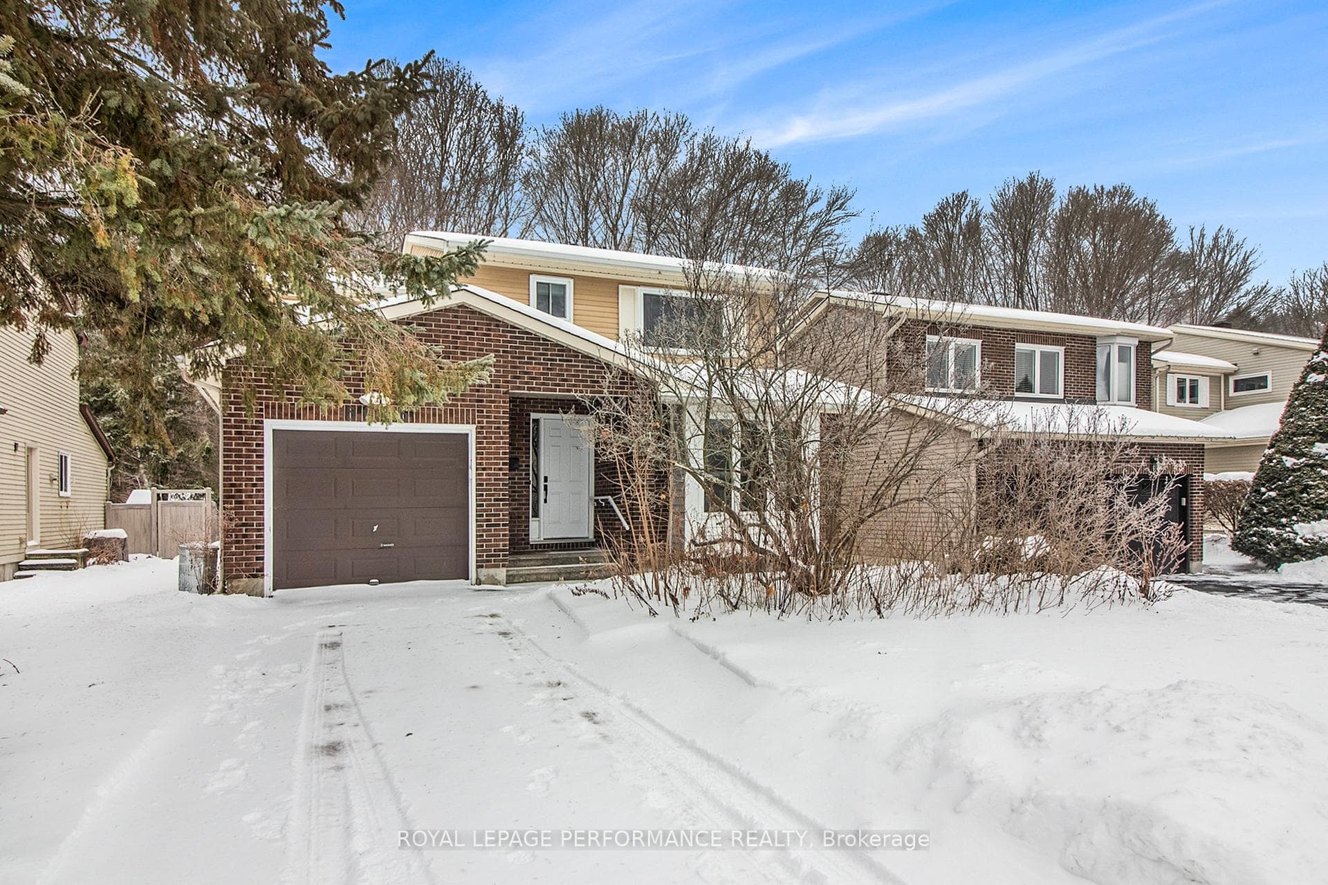 6063 Valley Field Crescent photo 2