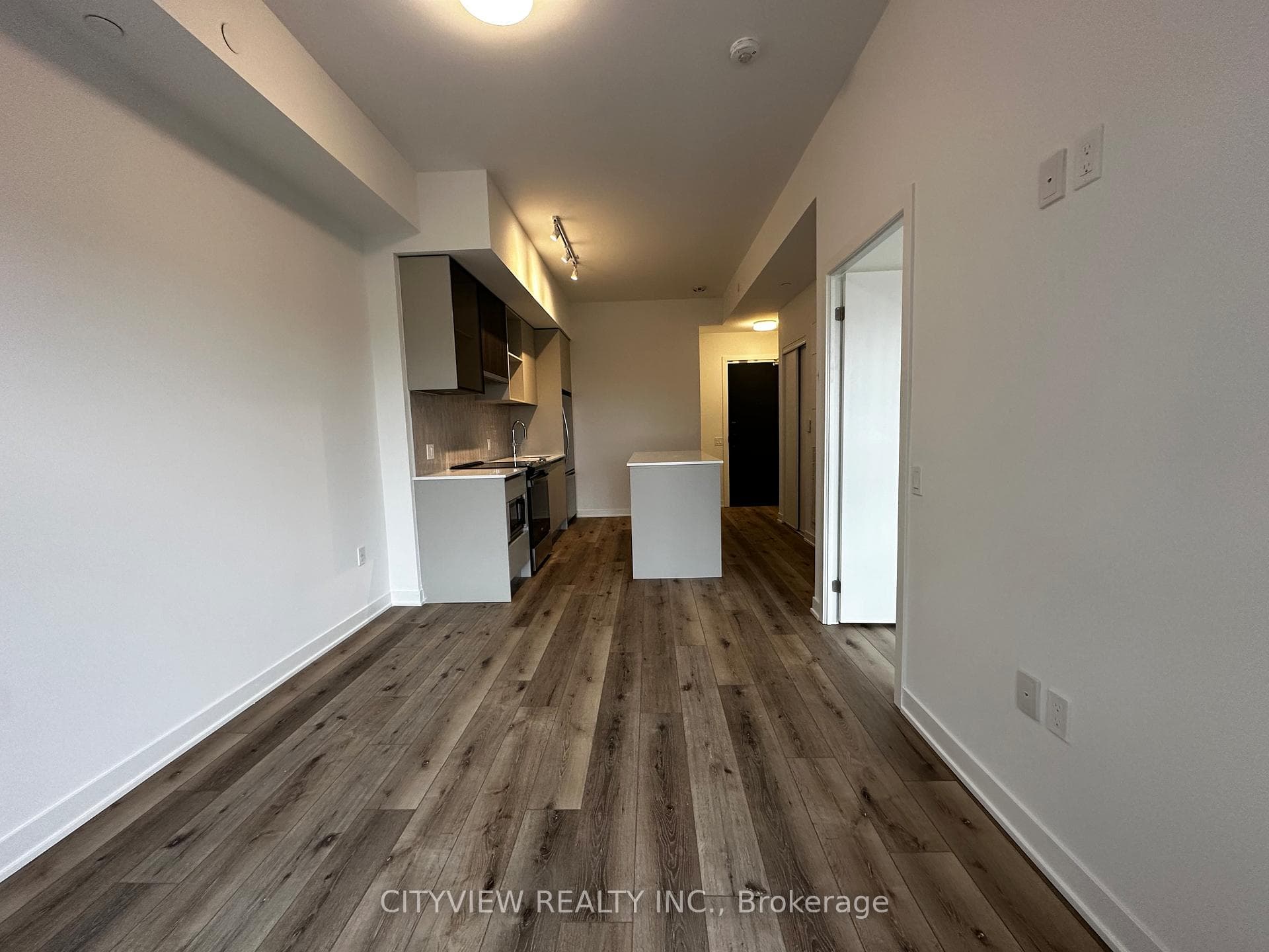 395 Dundas Street Unit 733 photo 7