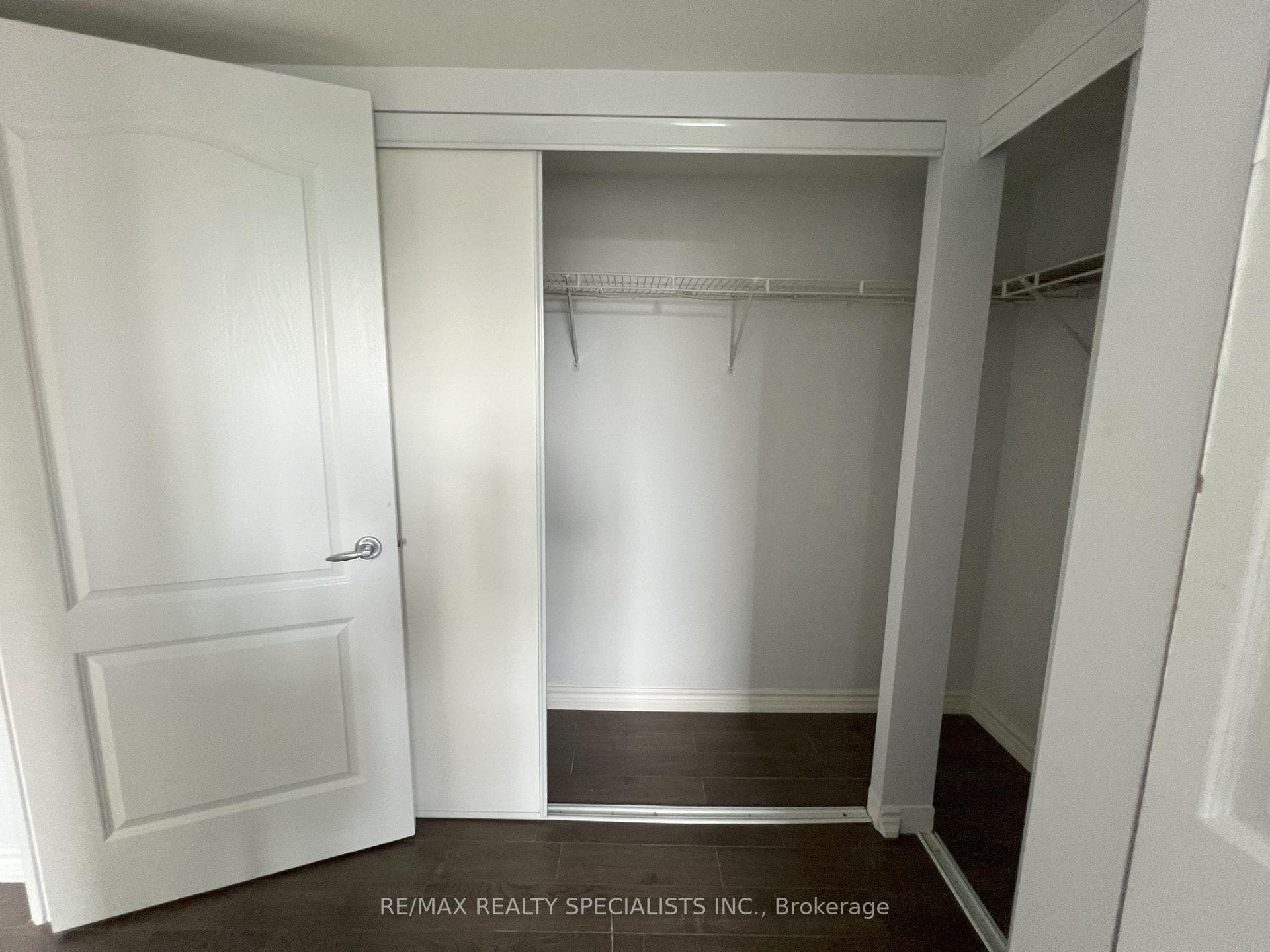 4640 Kimbermount Avenue Unit 209 photo 13