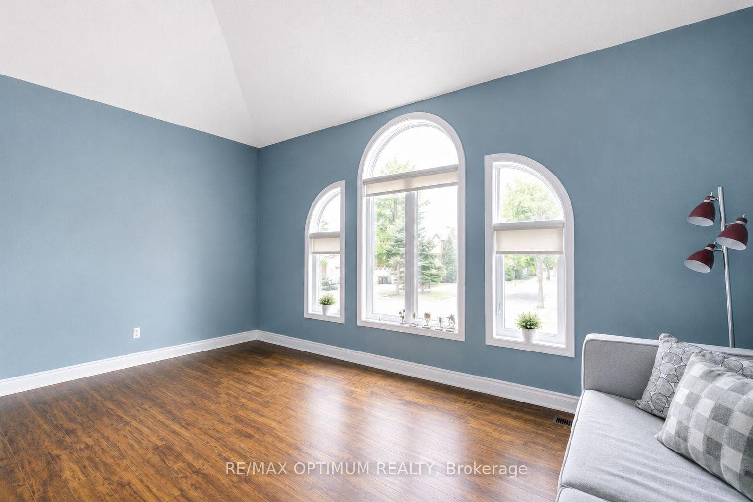 1466 Willowvale Gardens photo 37