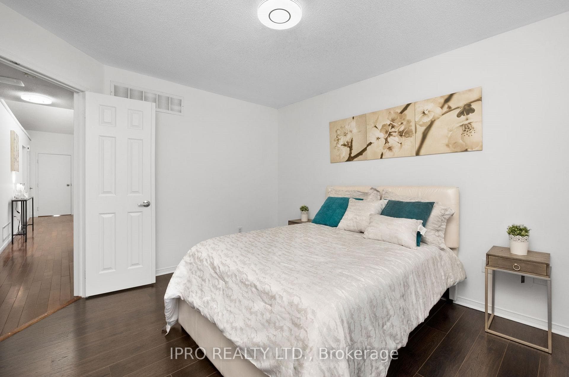 44 Moir Crescent photo 15