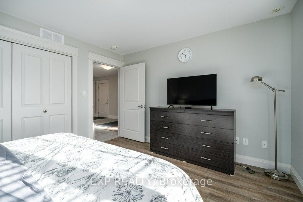 9 Cardinal Court photo 7