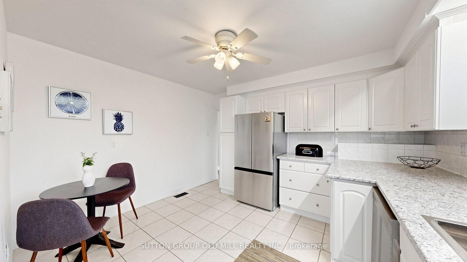 19 Ascot Avenue photo 16