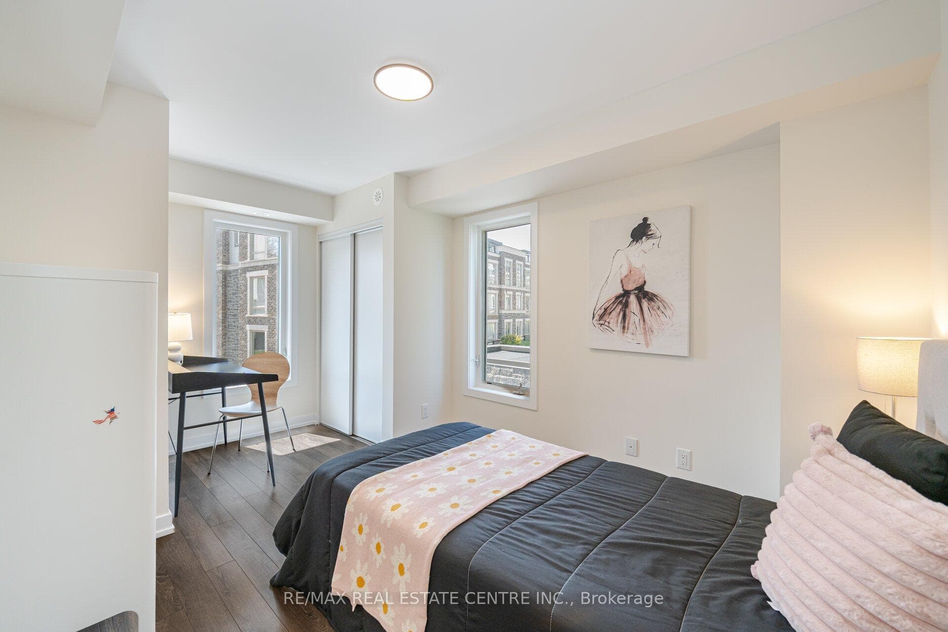 50 Dunsheath Way Unit 602 photo 27