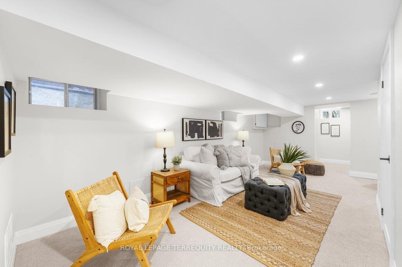 331 Gladstone Avenue photo 13
