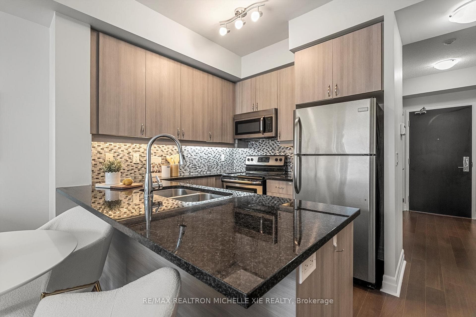 8130 Birchmount Road Unit 413F photo 14