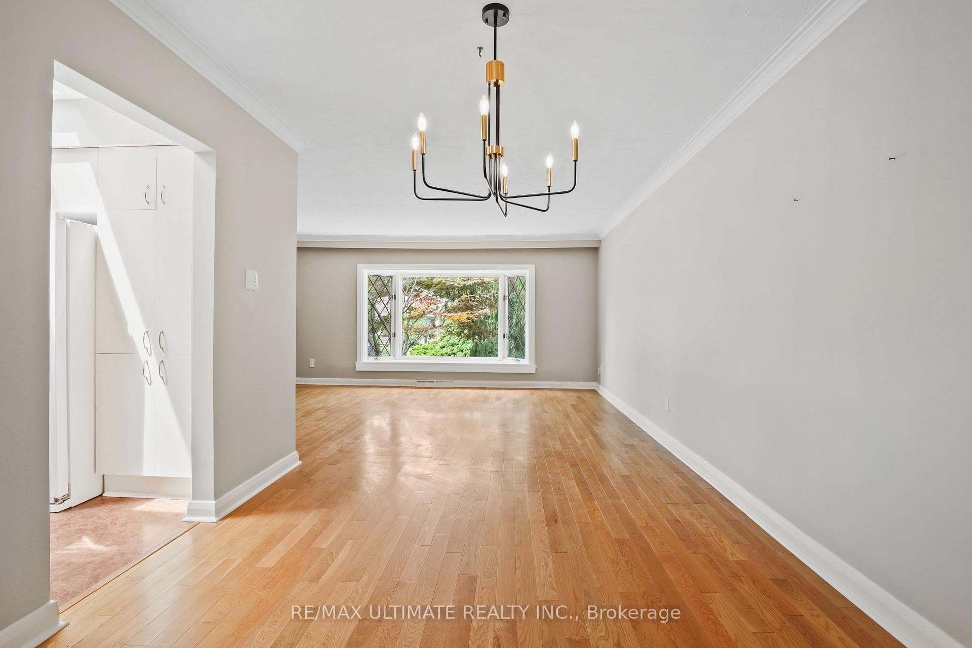 121 Elvaston Drive photo 6