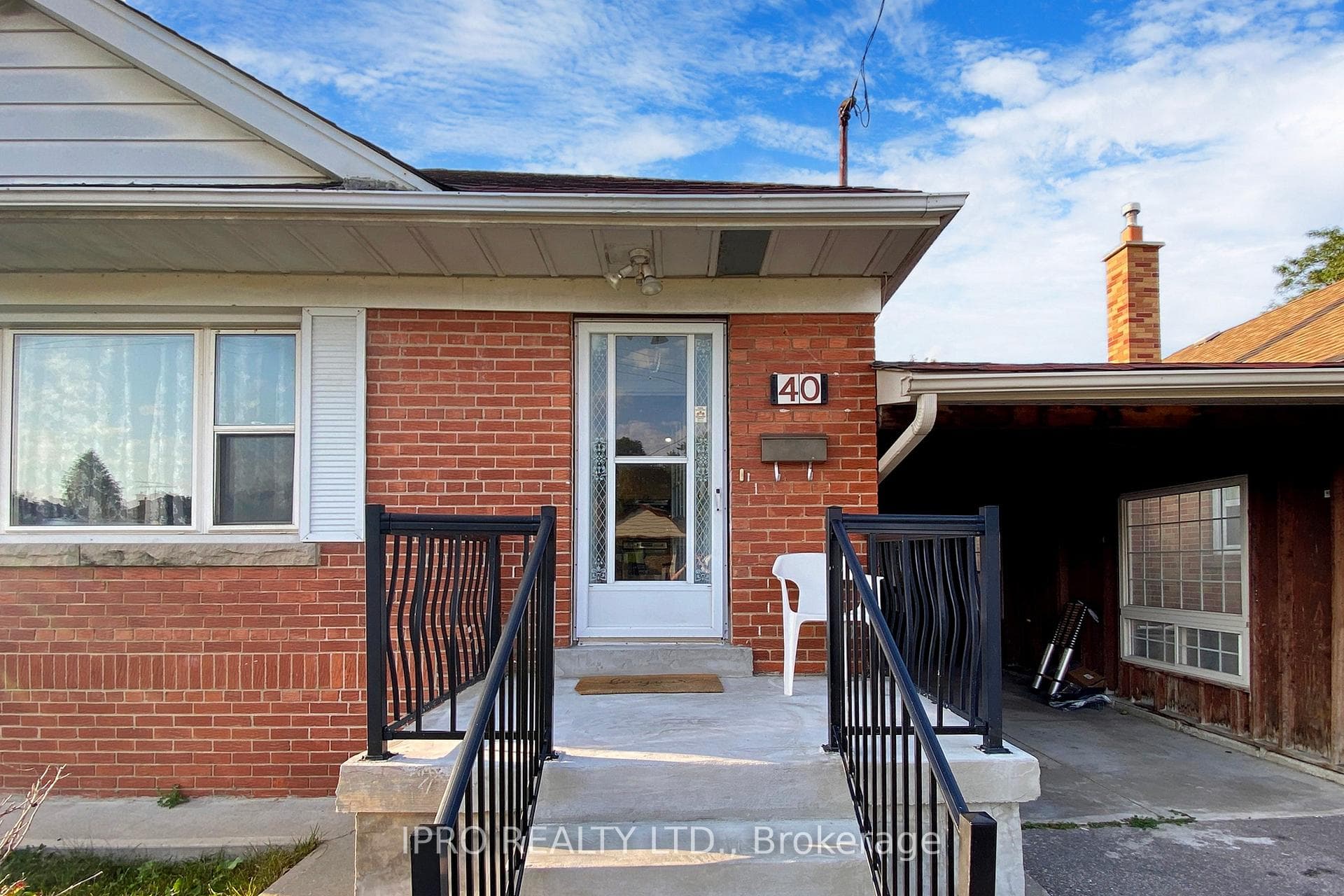 40 Janet Boulevard photo 2