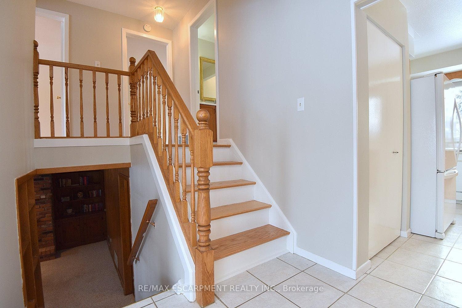 552 Hull Court photo 19