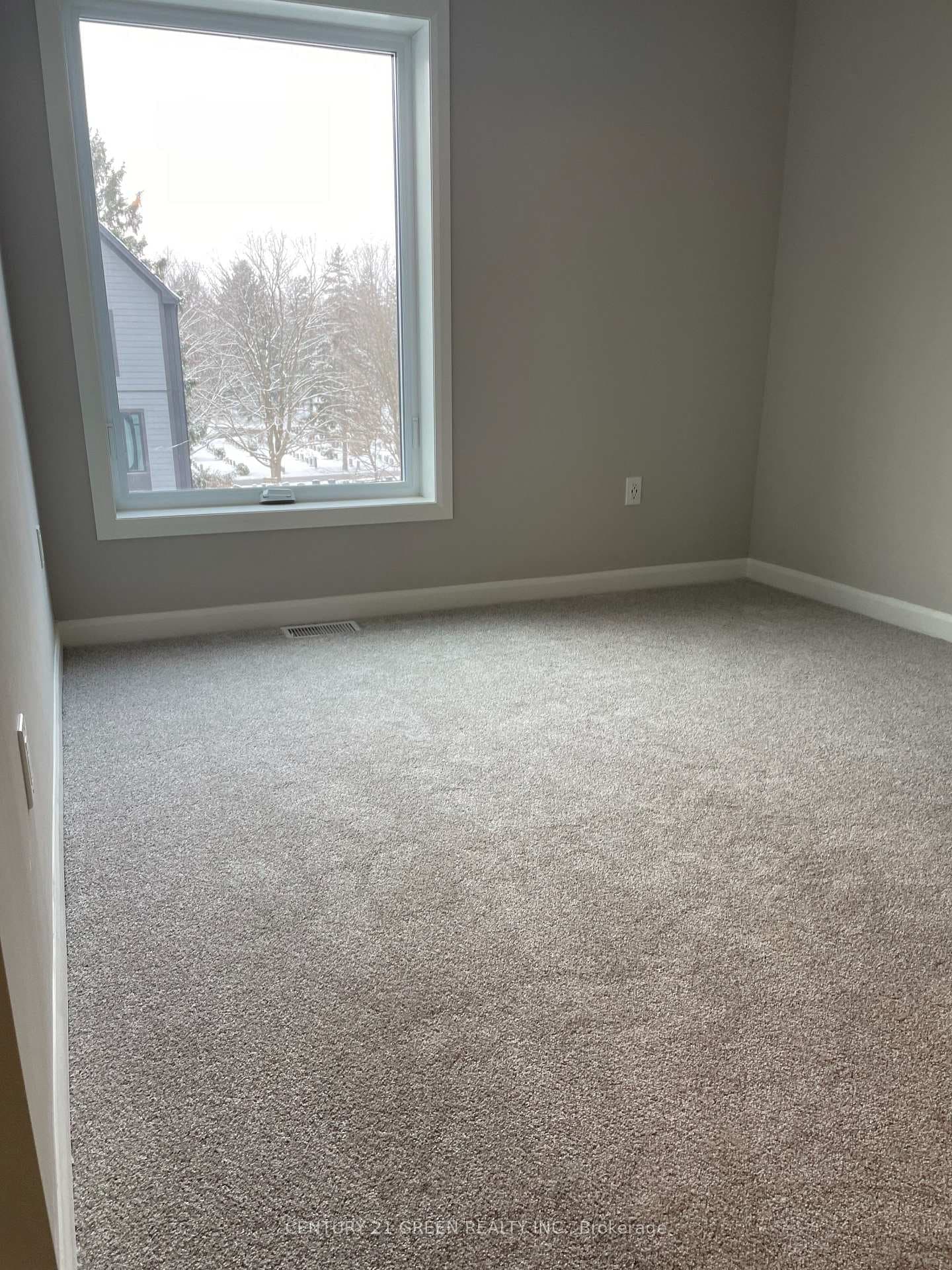708 Woolwich Street Unit 219 photo 8