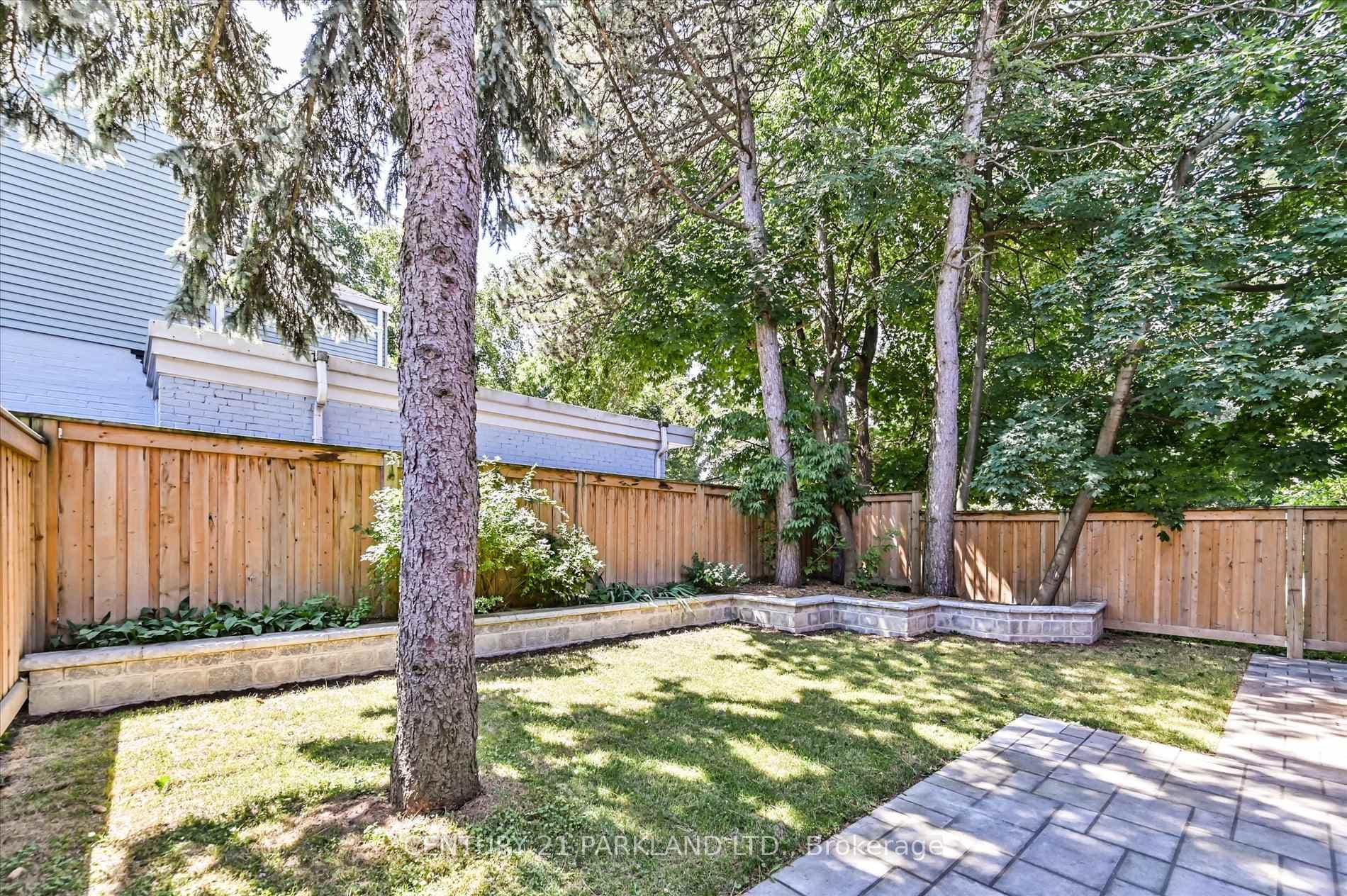 27 Evergreen Gardens photo 39
