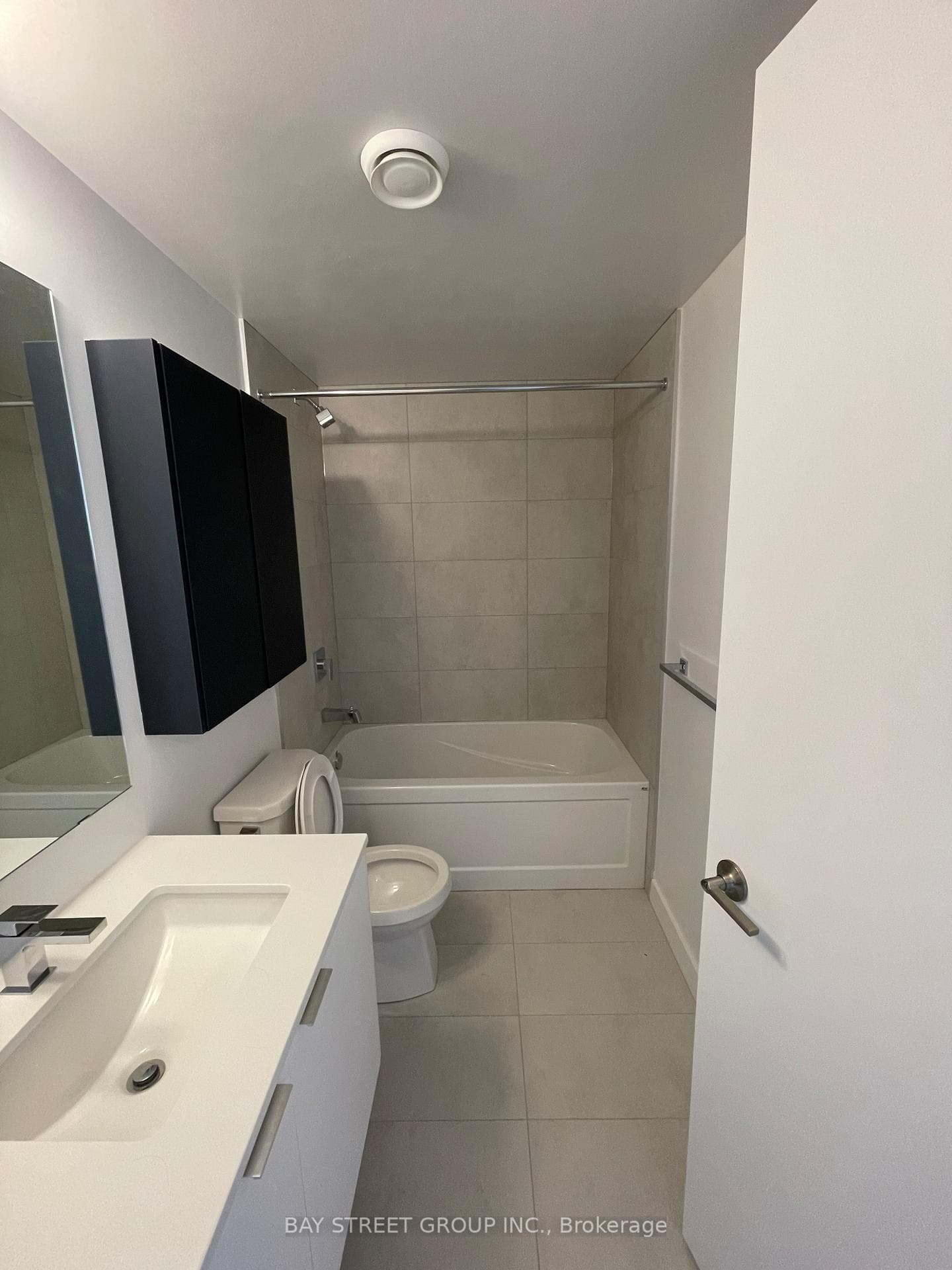 8 Tippett Road Unit 901 photo 7
